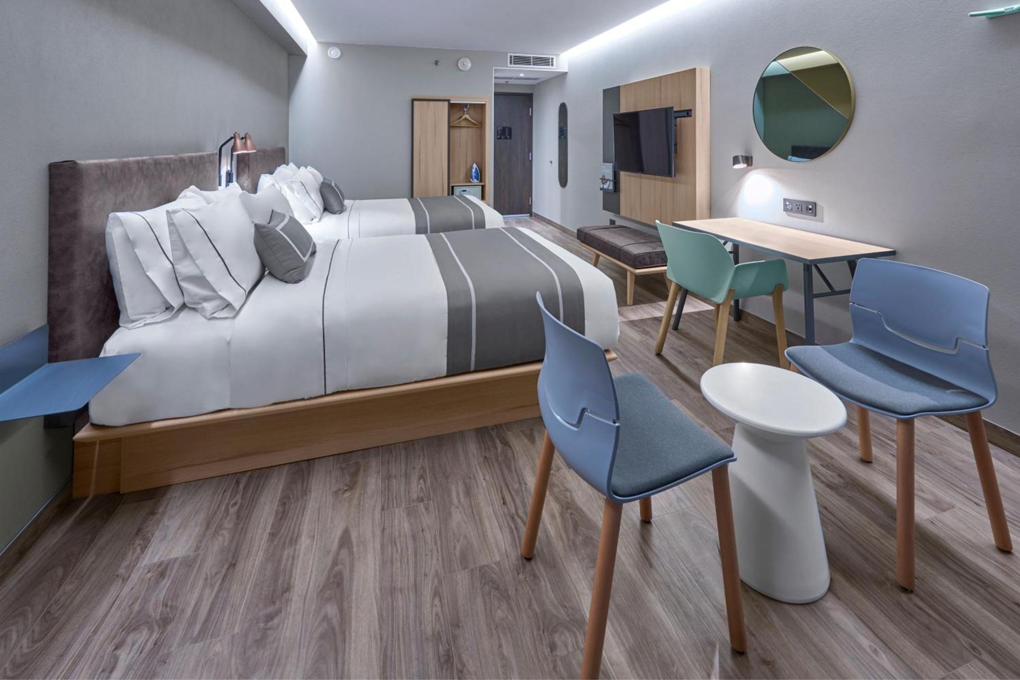 Double Room,1565181838:JPEG