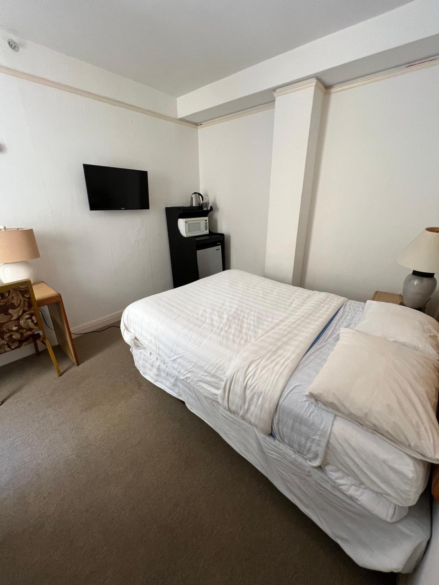 Single Bed Dormitory Room