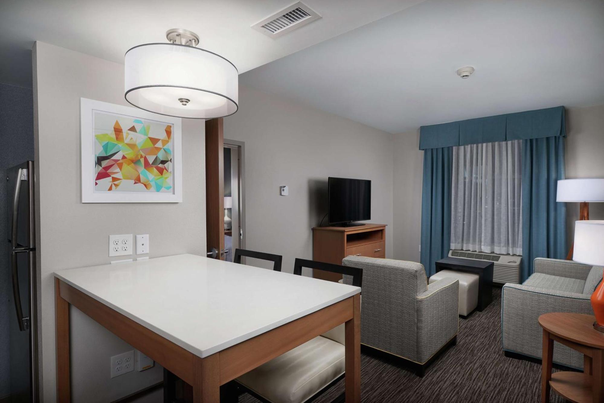 One-Bedroom King Suite Non-Smoking