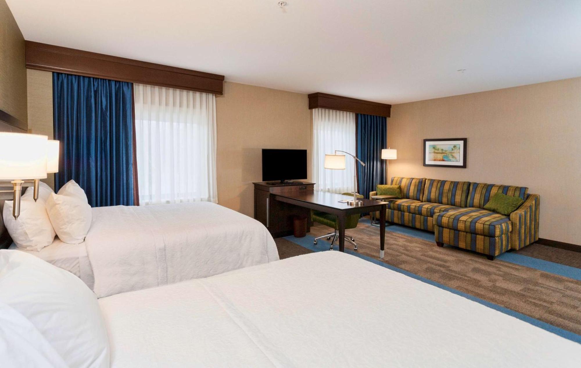 Queen Studio Suite with Two Queen Beds - Non-Smoking