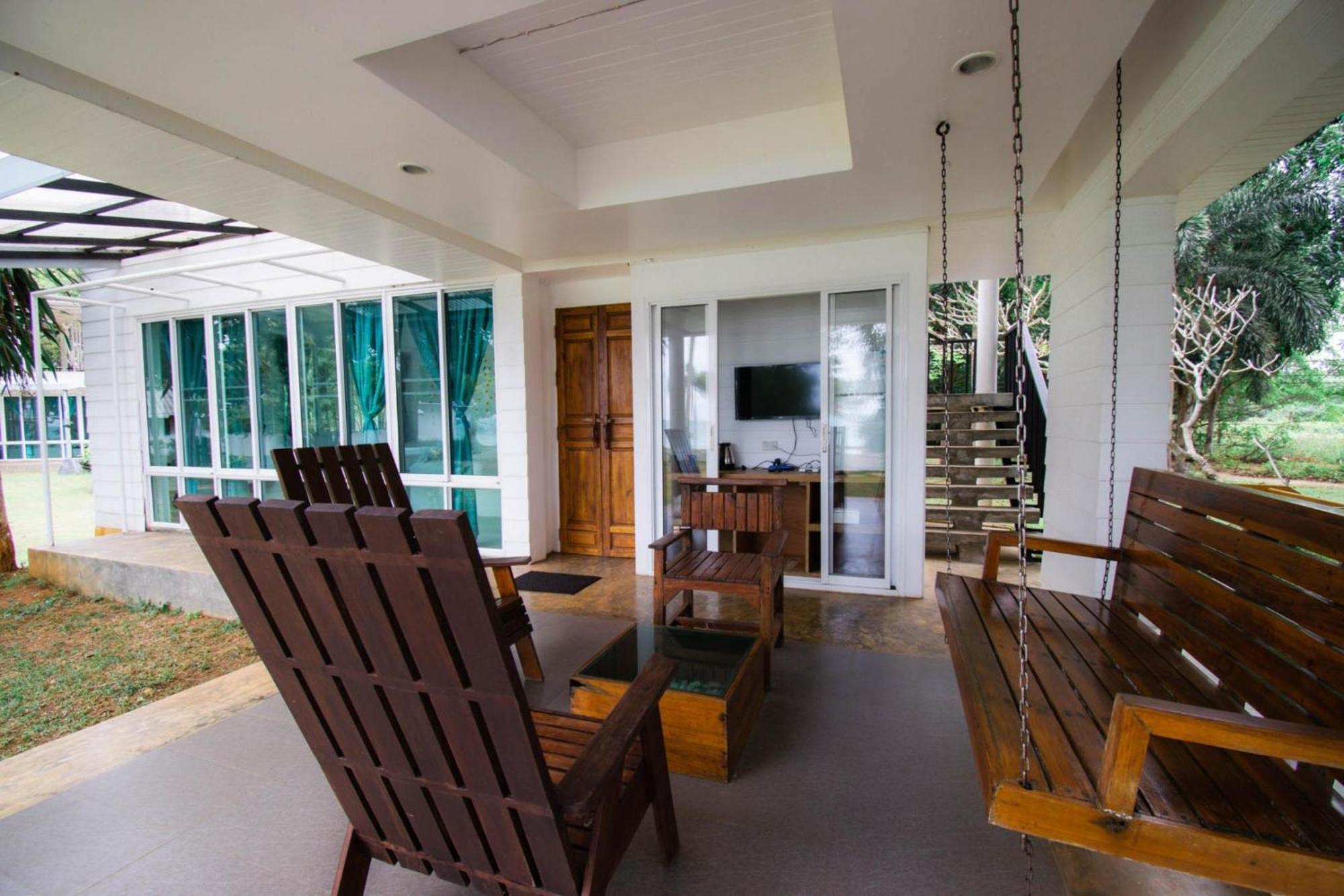 Deluxe Family Bungalow Beach Front