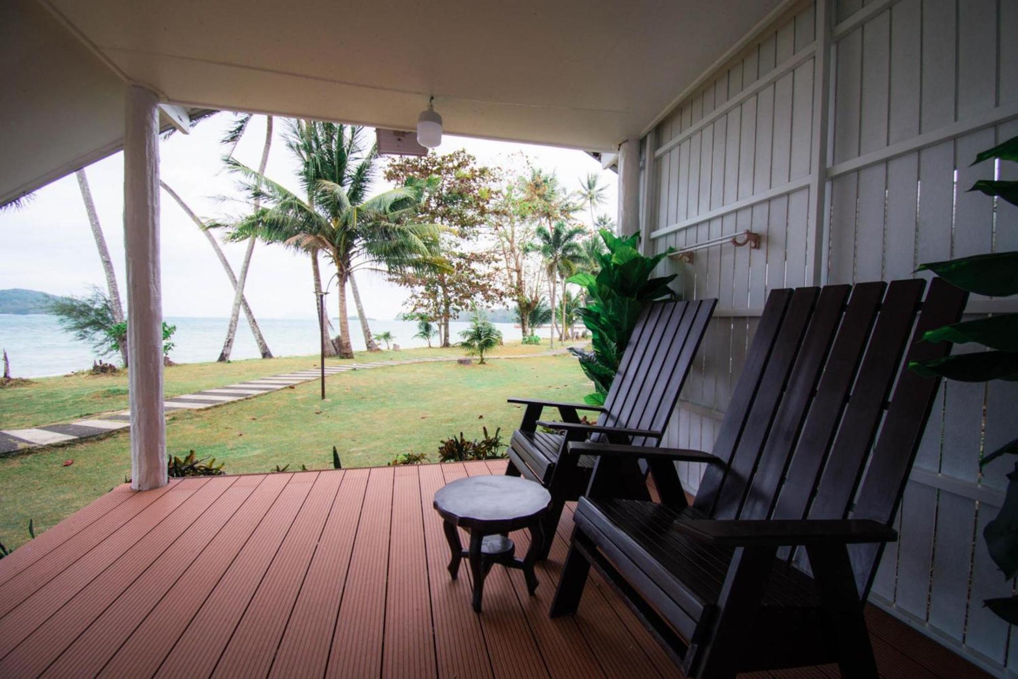 Comfort Bungalow Beach Front