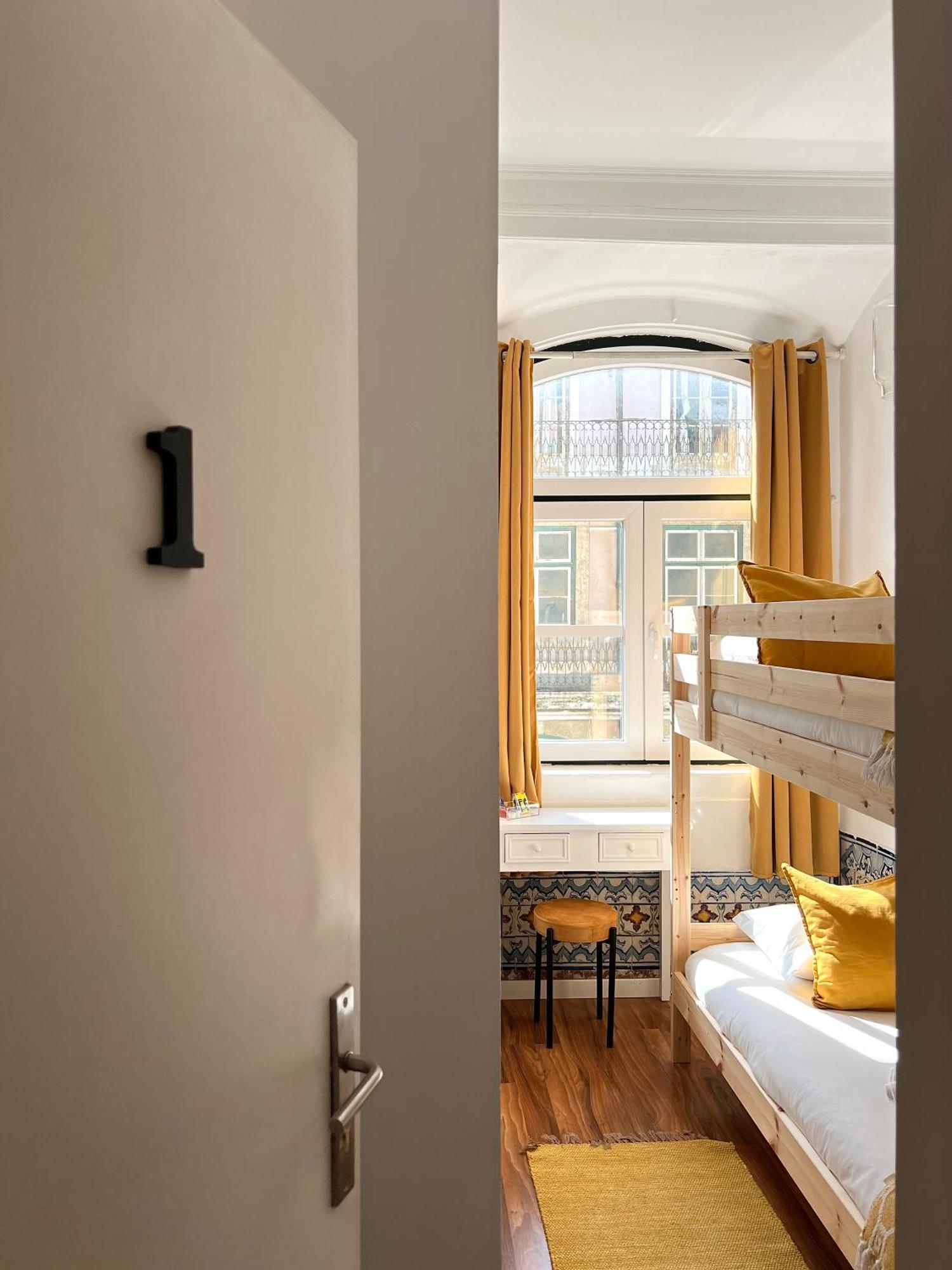 Bunk-Bed Room with Shared Bathroom - 3rd floor,1590468128:JPEG