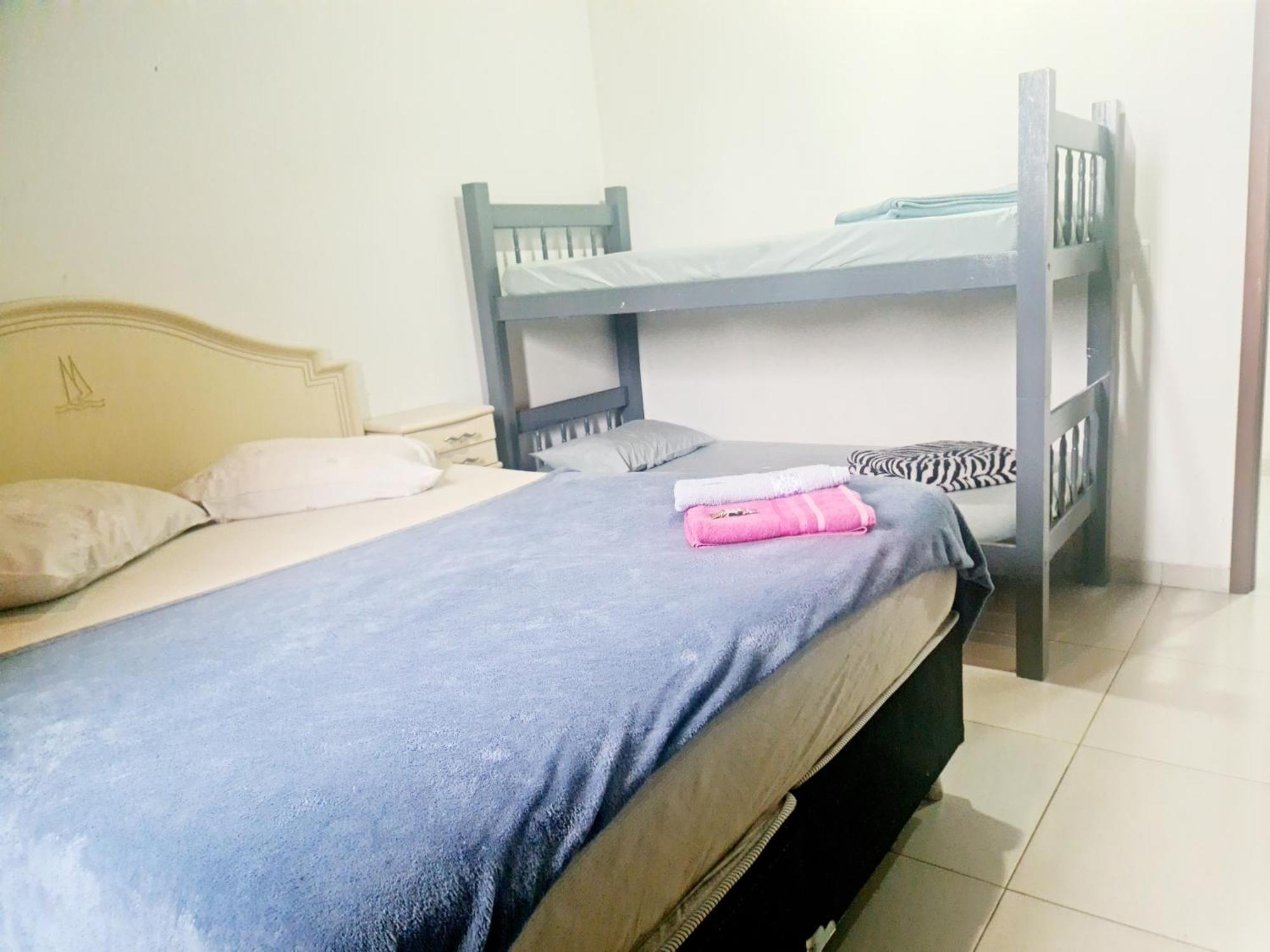 Quarto Quádruplo com Banheiro Privativo Externo