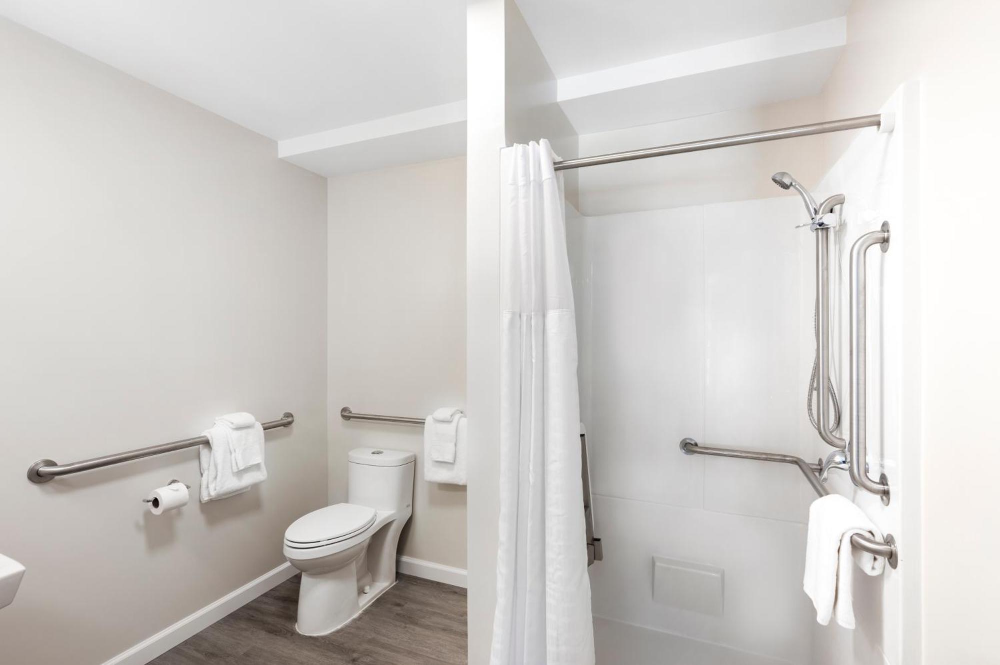 Queen Double Room
