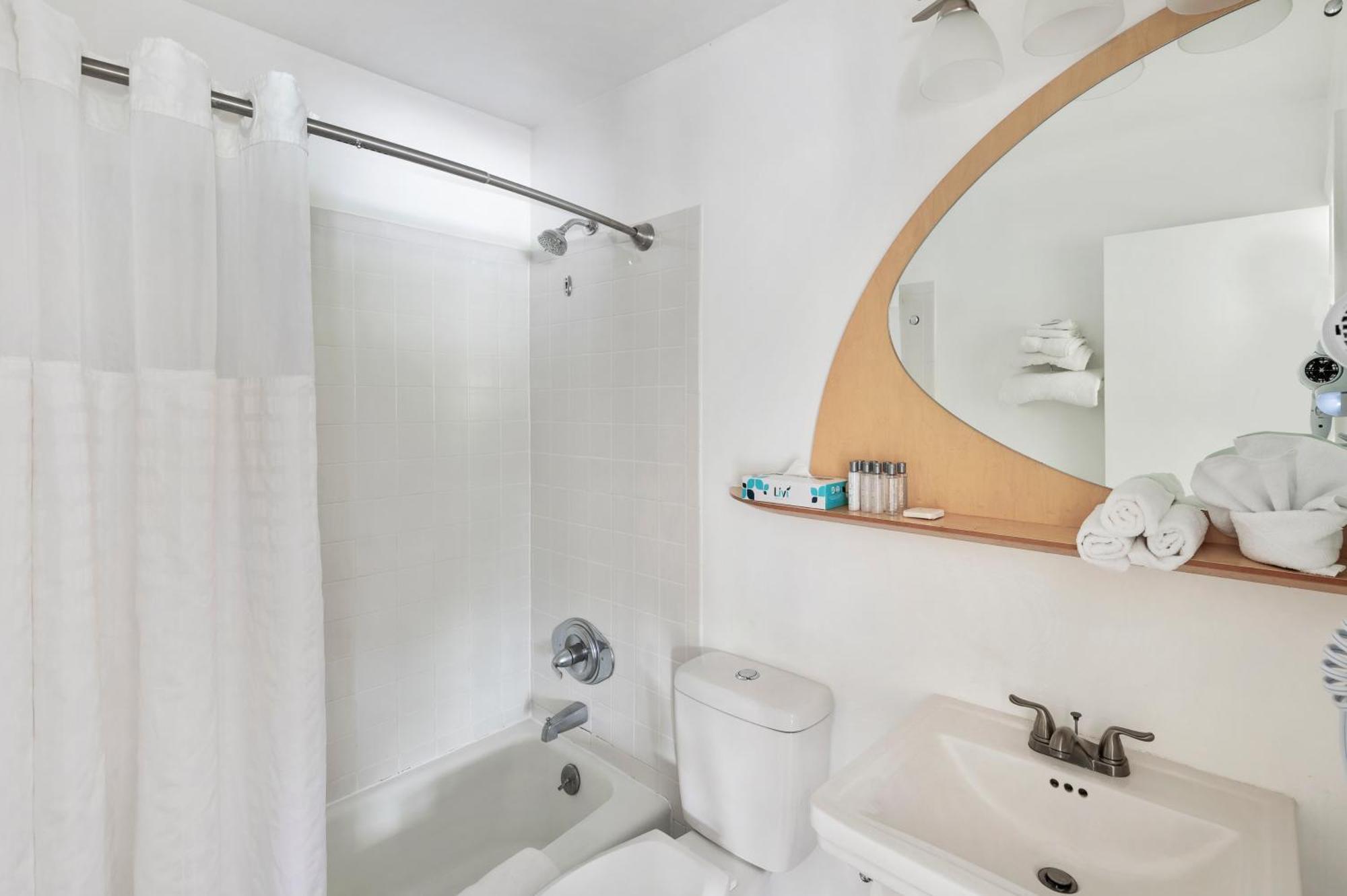 Queen Double Room
