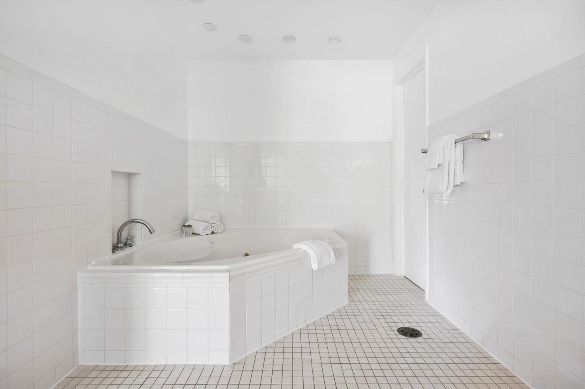 Queen Double Room