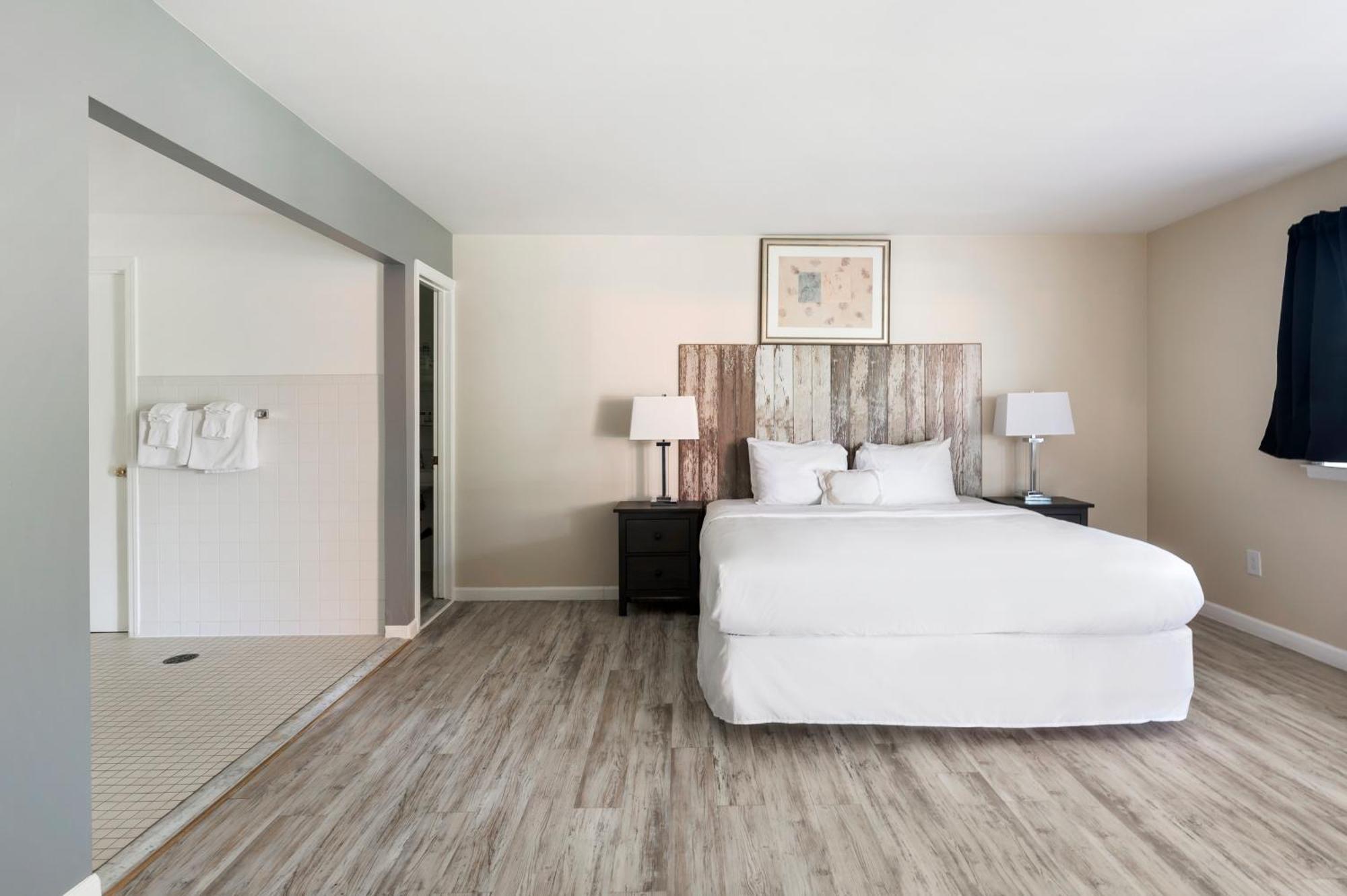 Queen Double Room