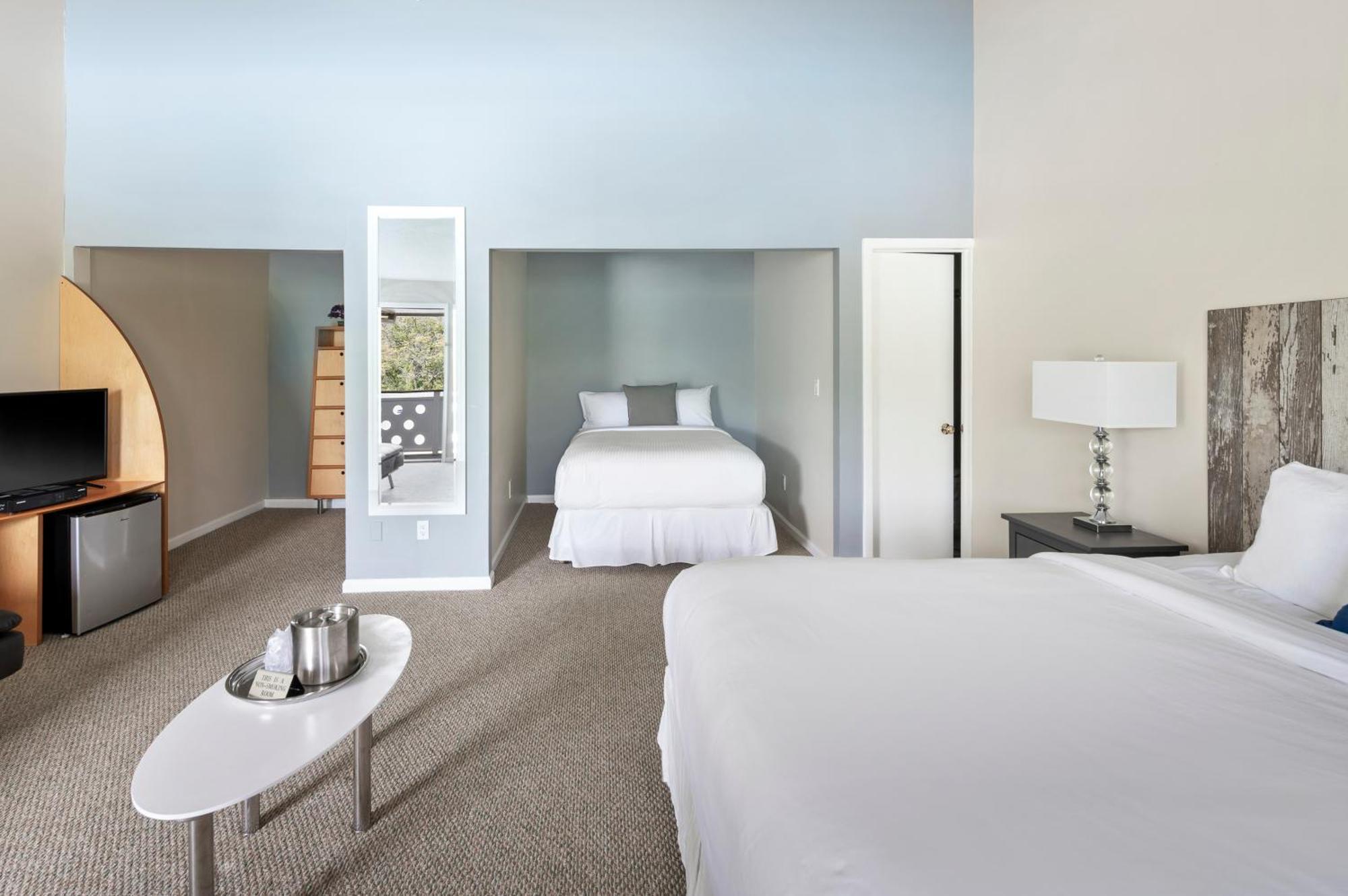 Queen Double Room