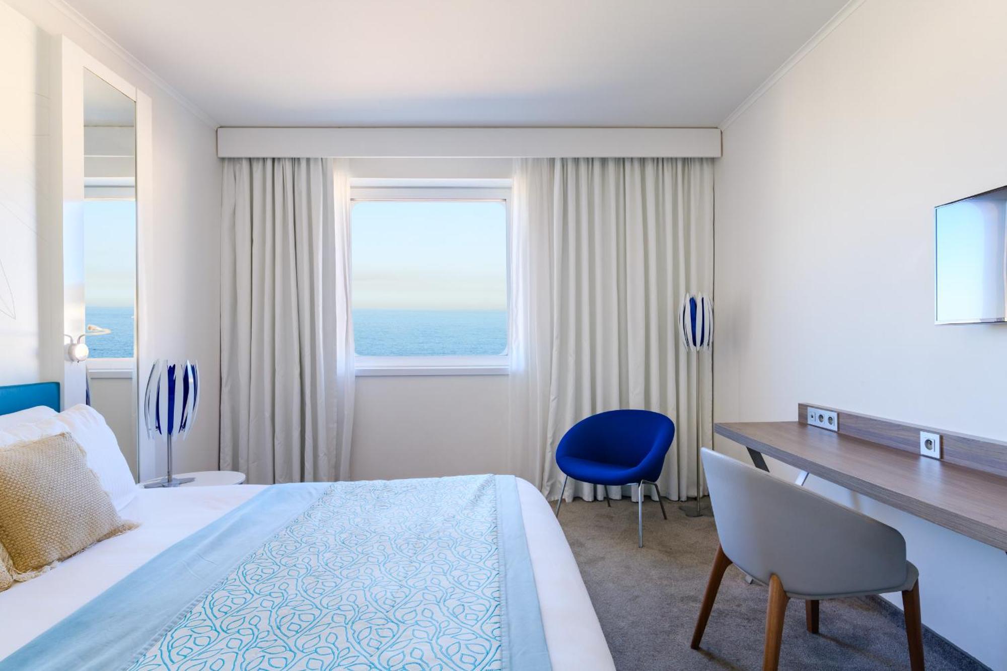 Superior Sea View Room