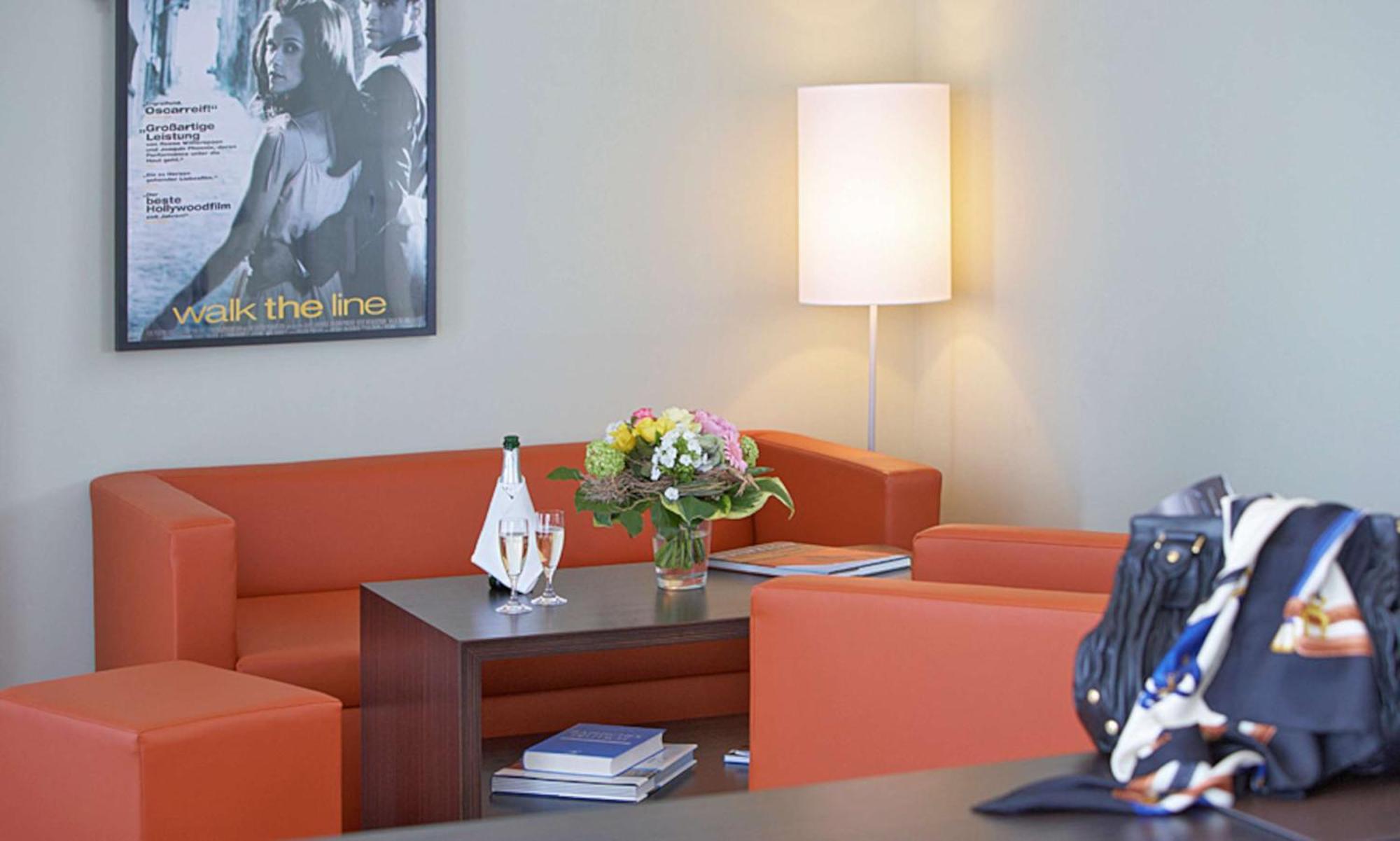 Junior Twin Suite with Sofa Bed