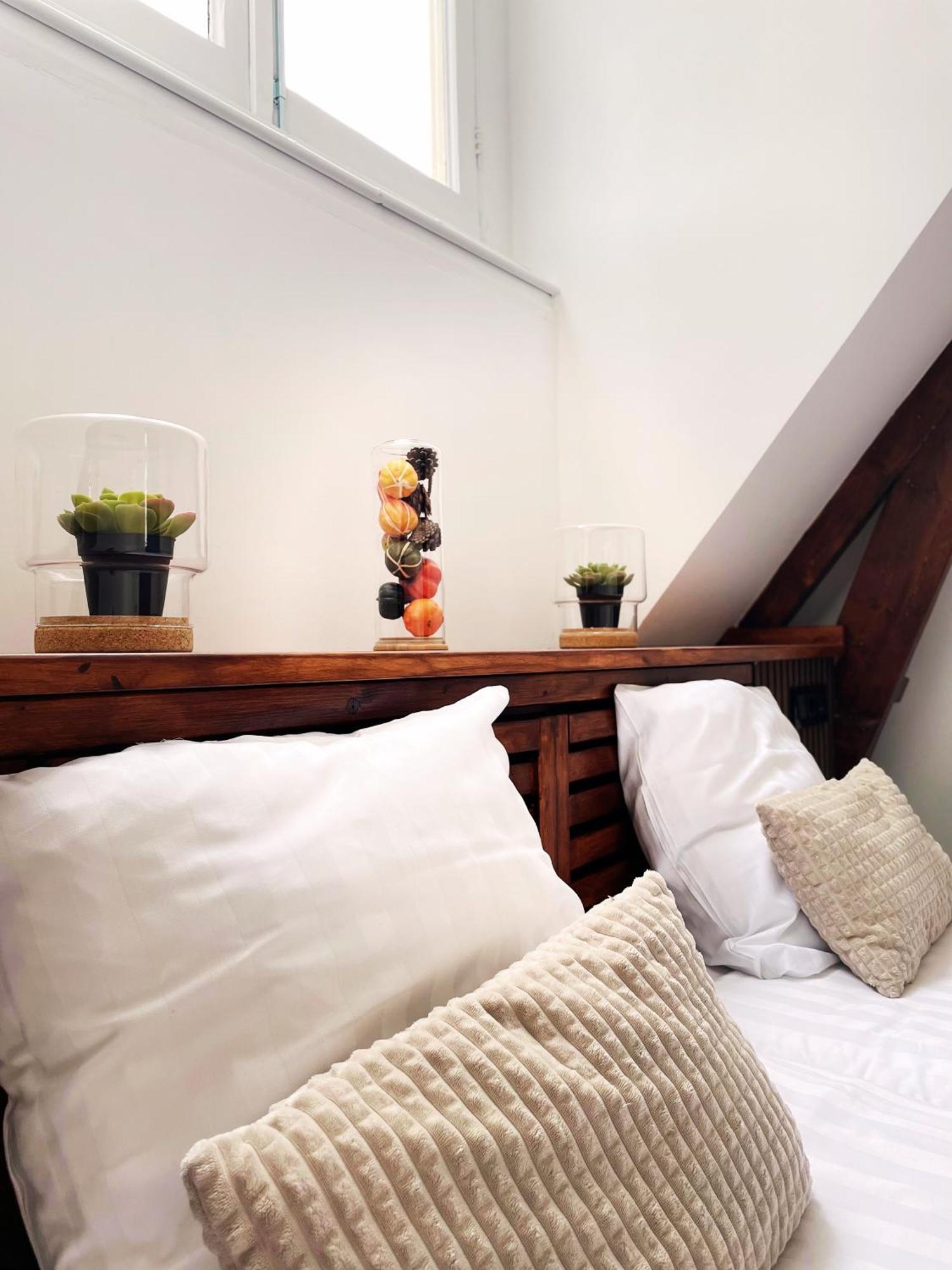 Petite Chambre Lits Jumeaux - Mansarde