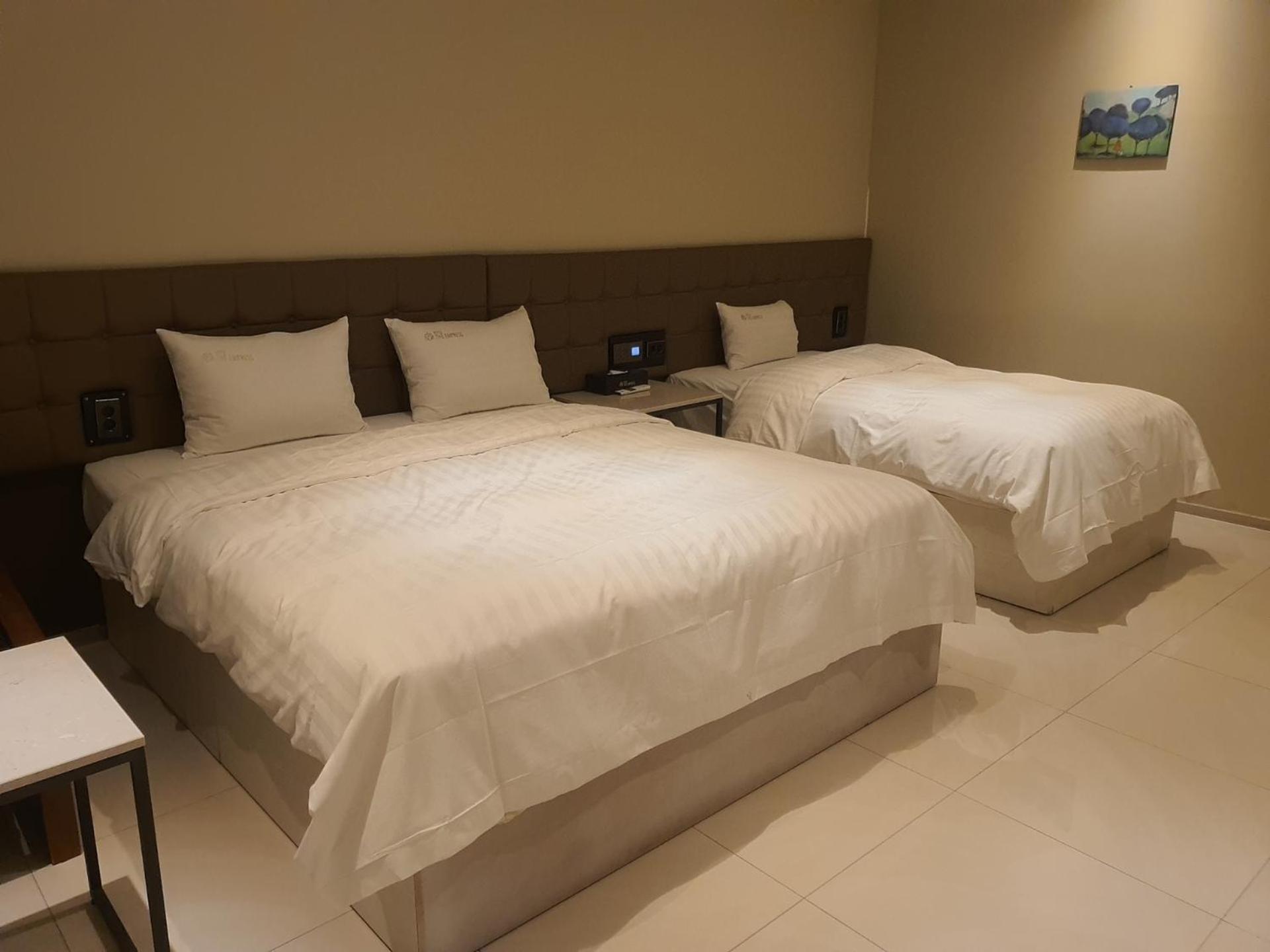 Suite room - Run of House