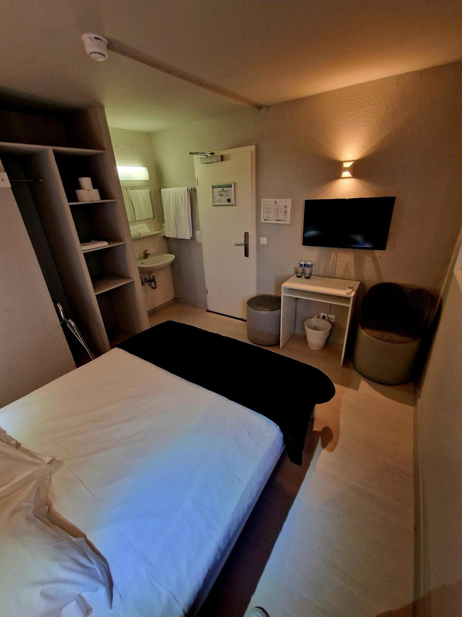 Double Room with Private External Bathroom