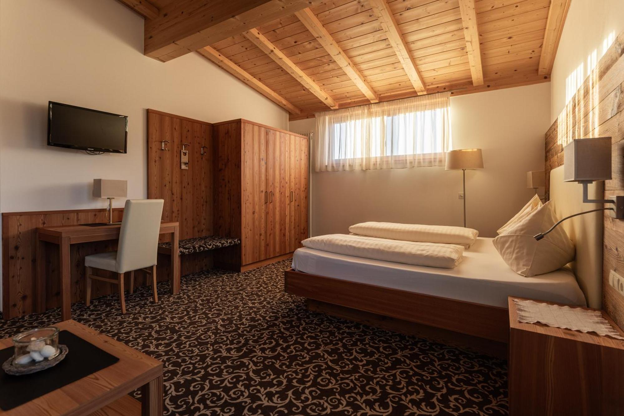 Doppelzimmer mit Balkon