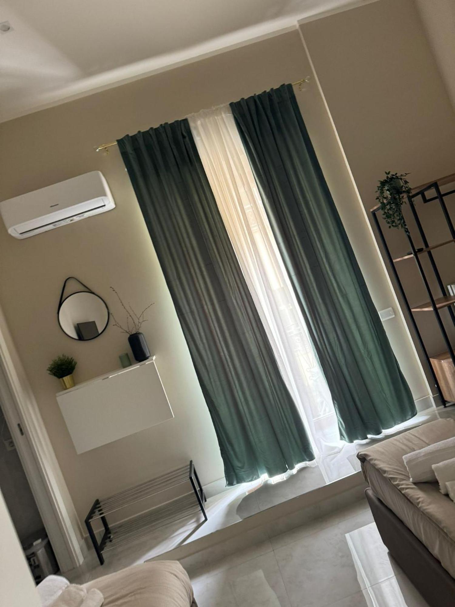 Dreibettzimmer mit eigenem Bad