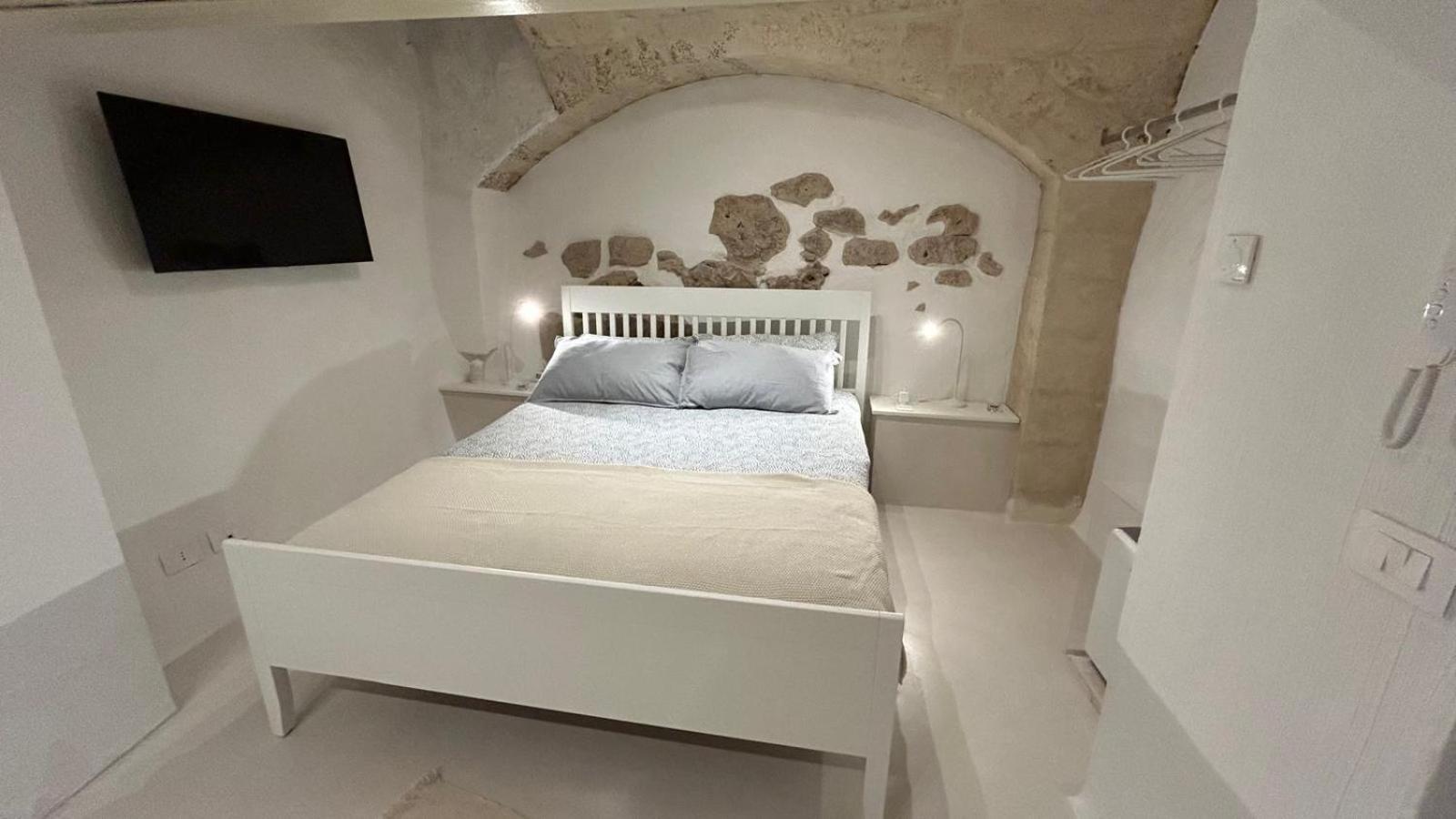Deluxe Double Room Bath