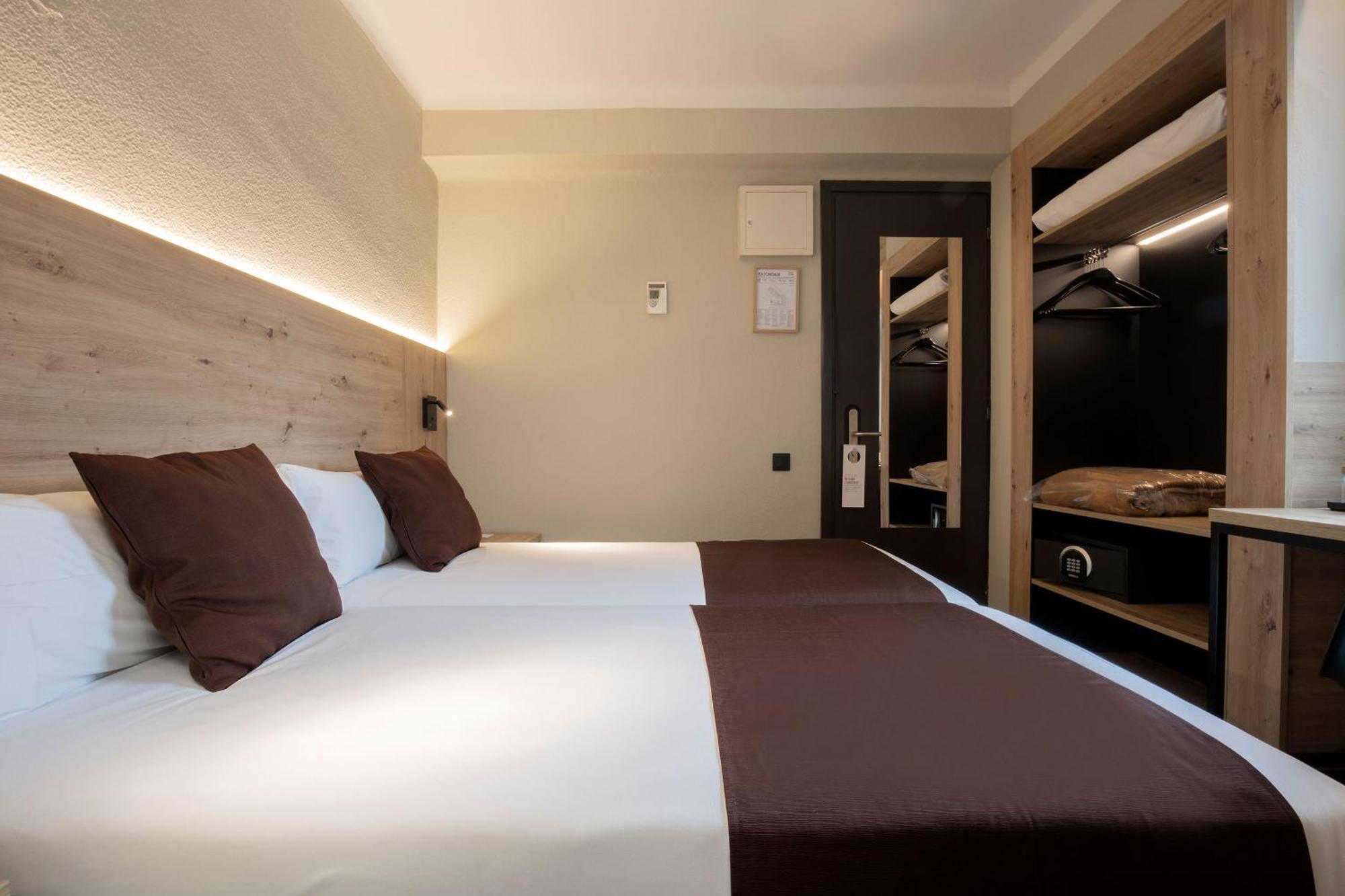 Chambre Simple donnant sur l’Intérieur