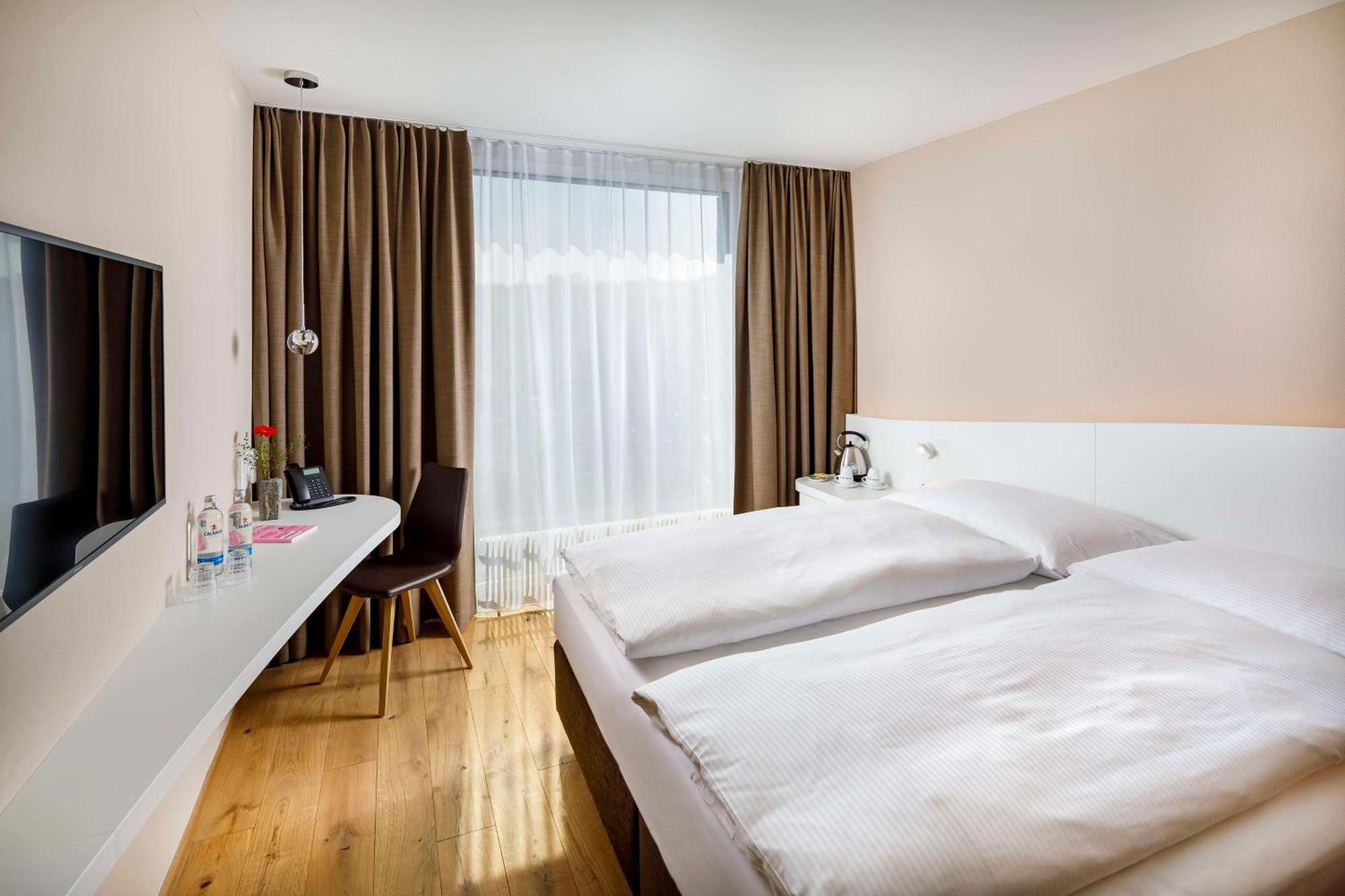 Superior Twin Room,1642367129:JPEG