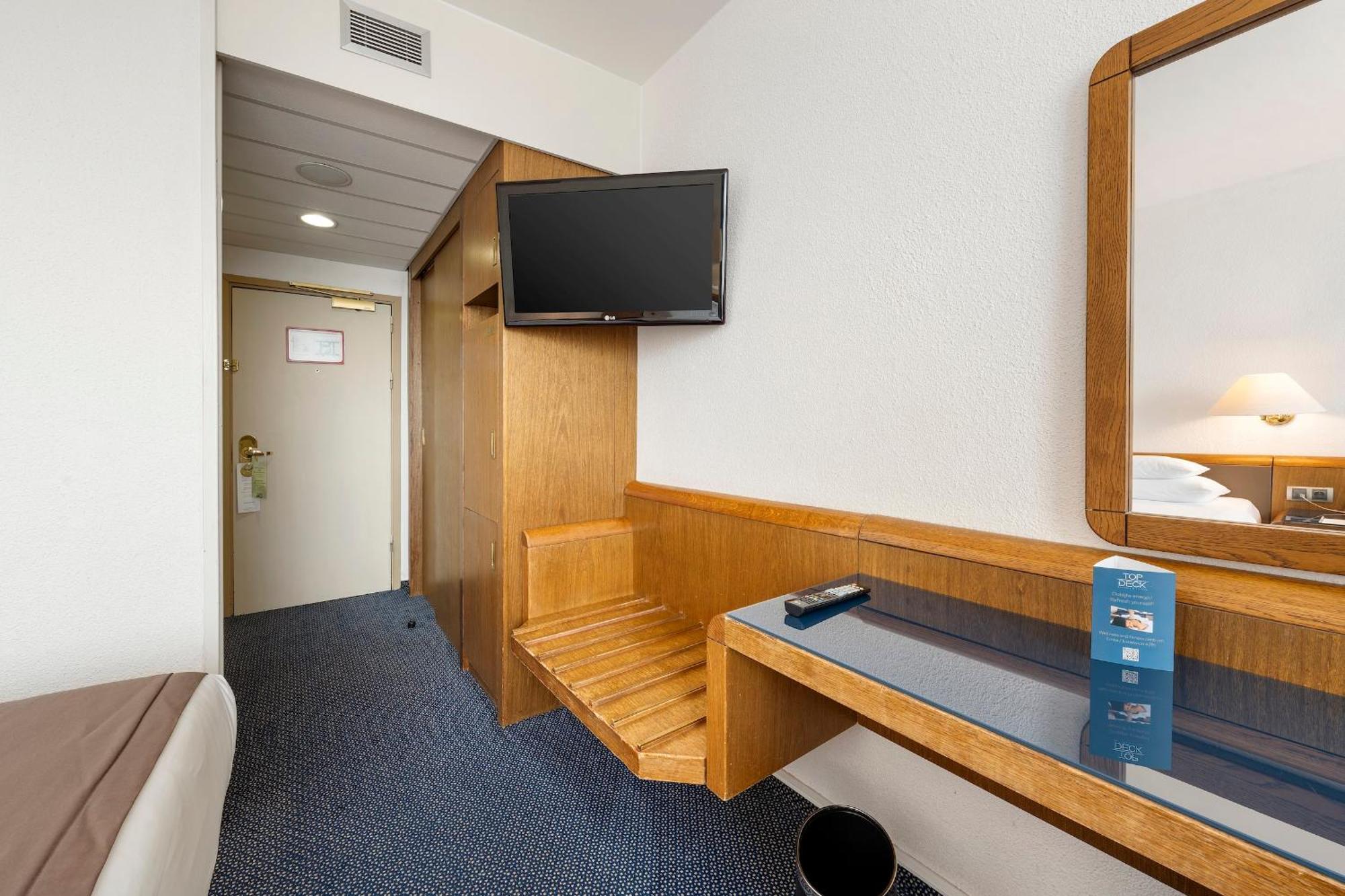 Classic Twin Room