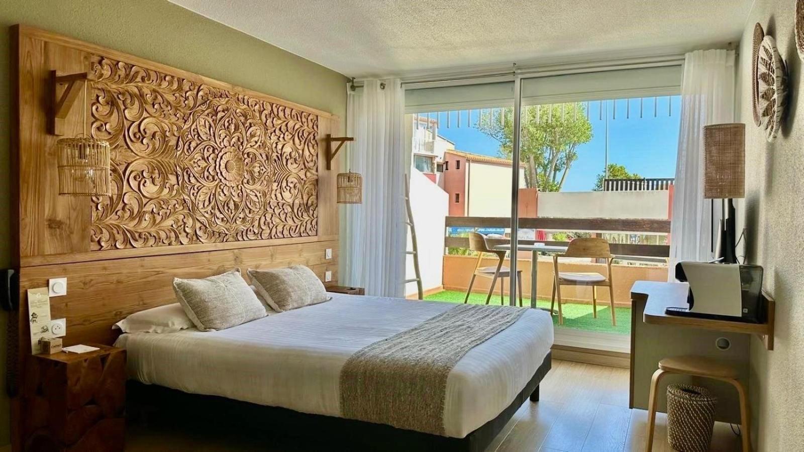 Classique room Square
