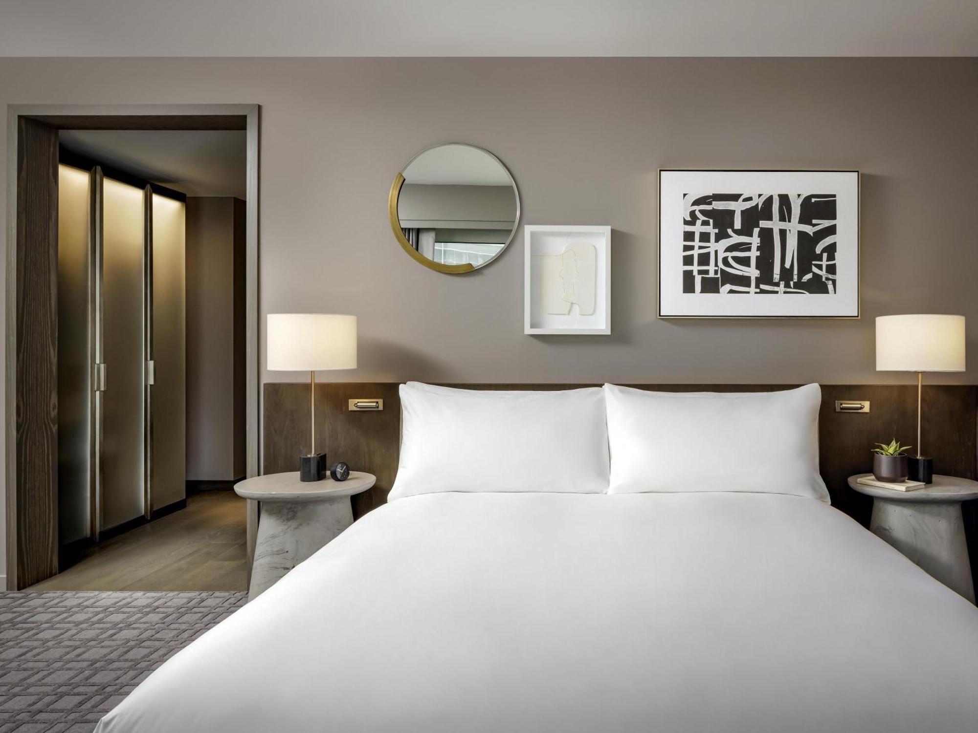 Suite d'Angle 1 Chambre Fairmont Gold Signature avec Accès au Salon - Adaptée aux Personnes à Mobilité Réduite