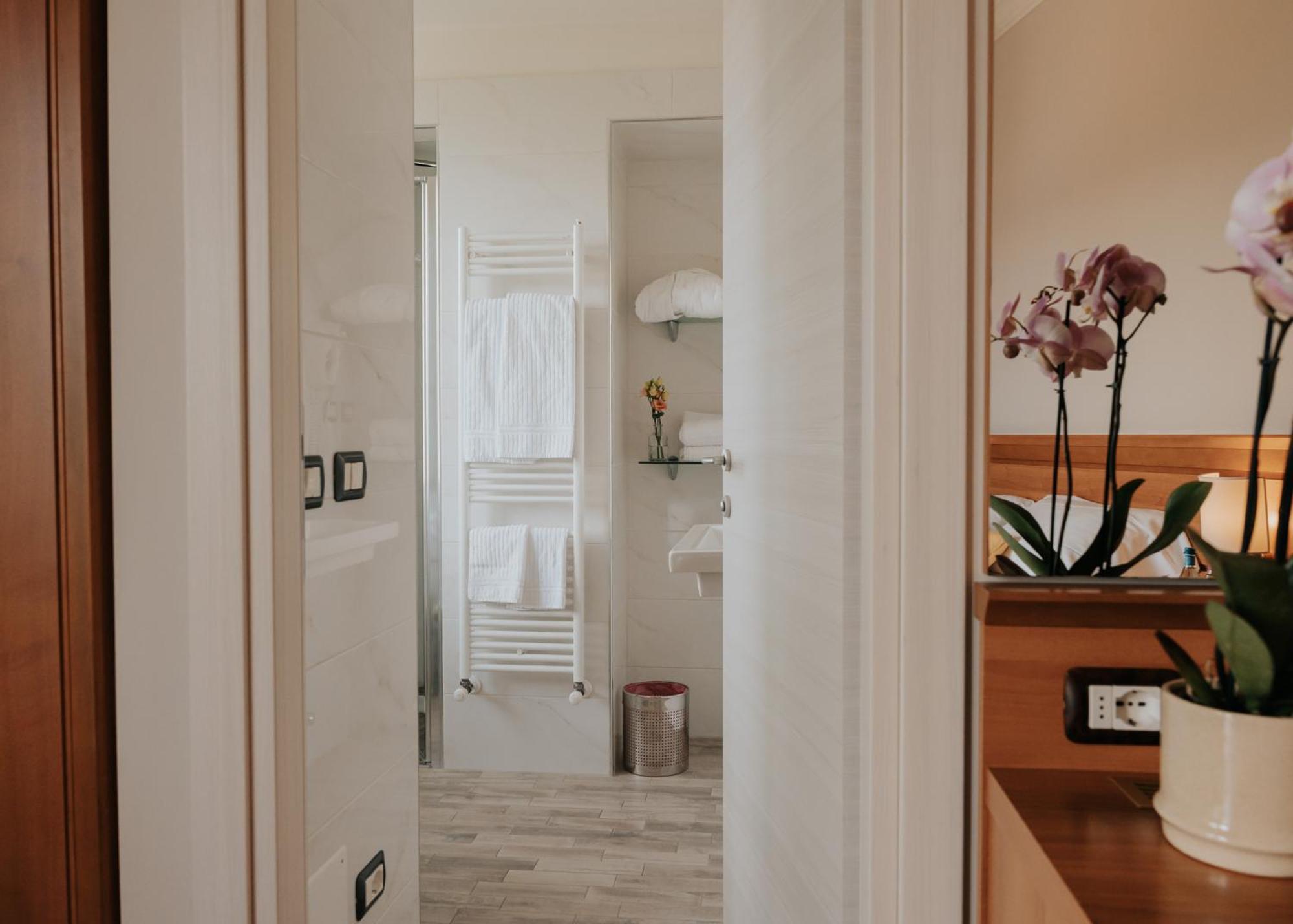 Quarto Superior Deluxe com Cama de Casal ou 2 de Solteiro