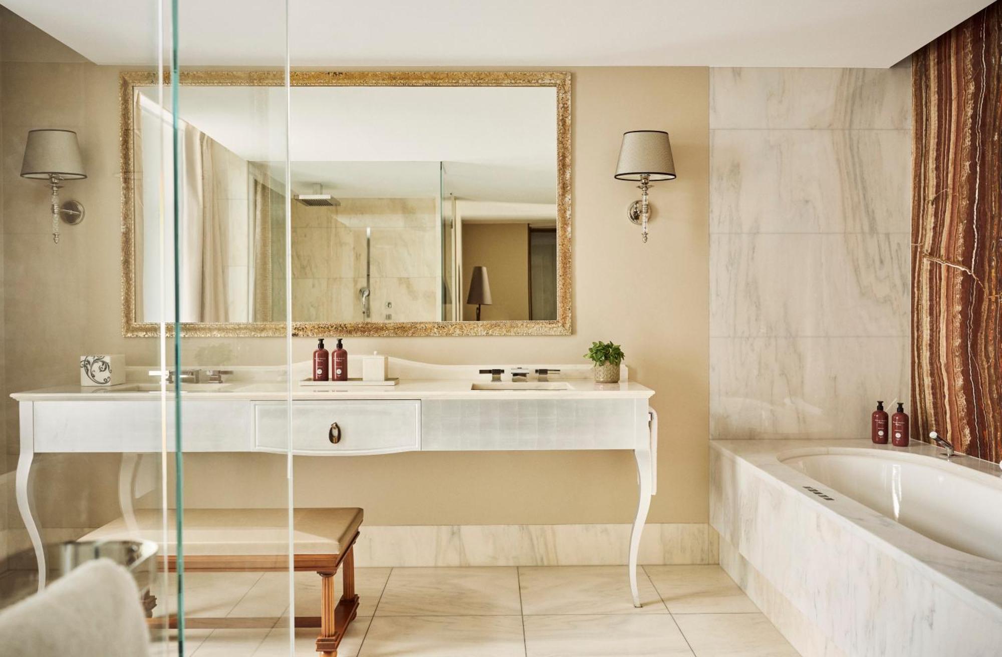 Suite Ambassador
