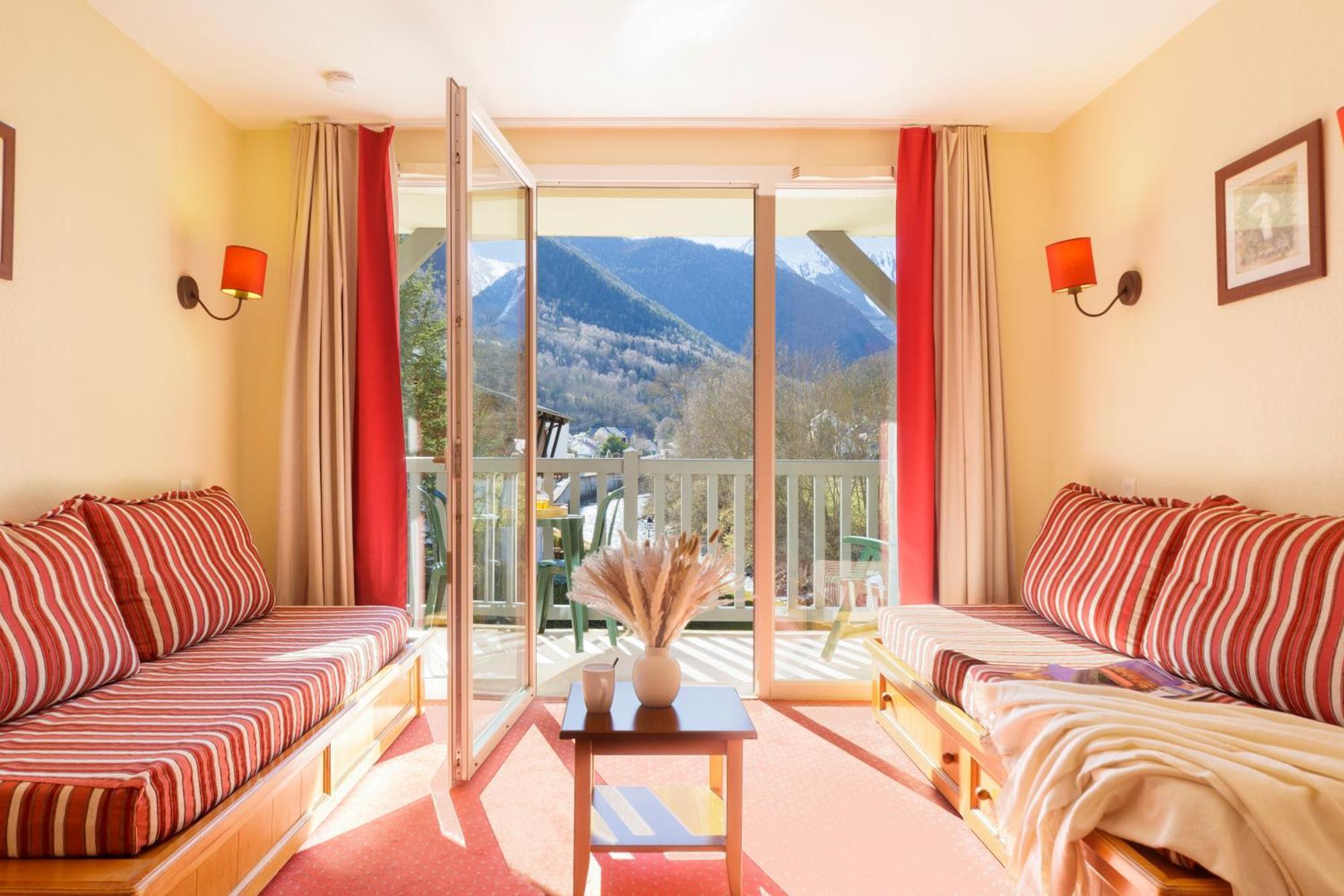 Studio avec Coin Couchage dans Alcôve et Balcon (4 Personnes)