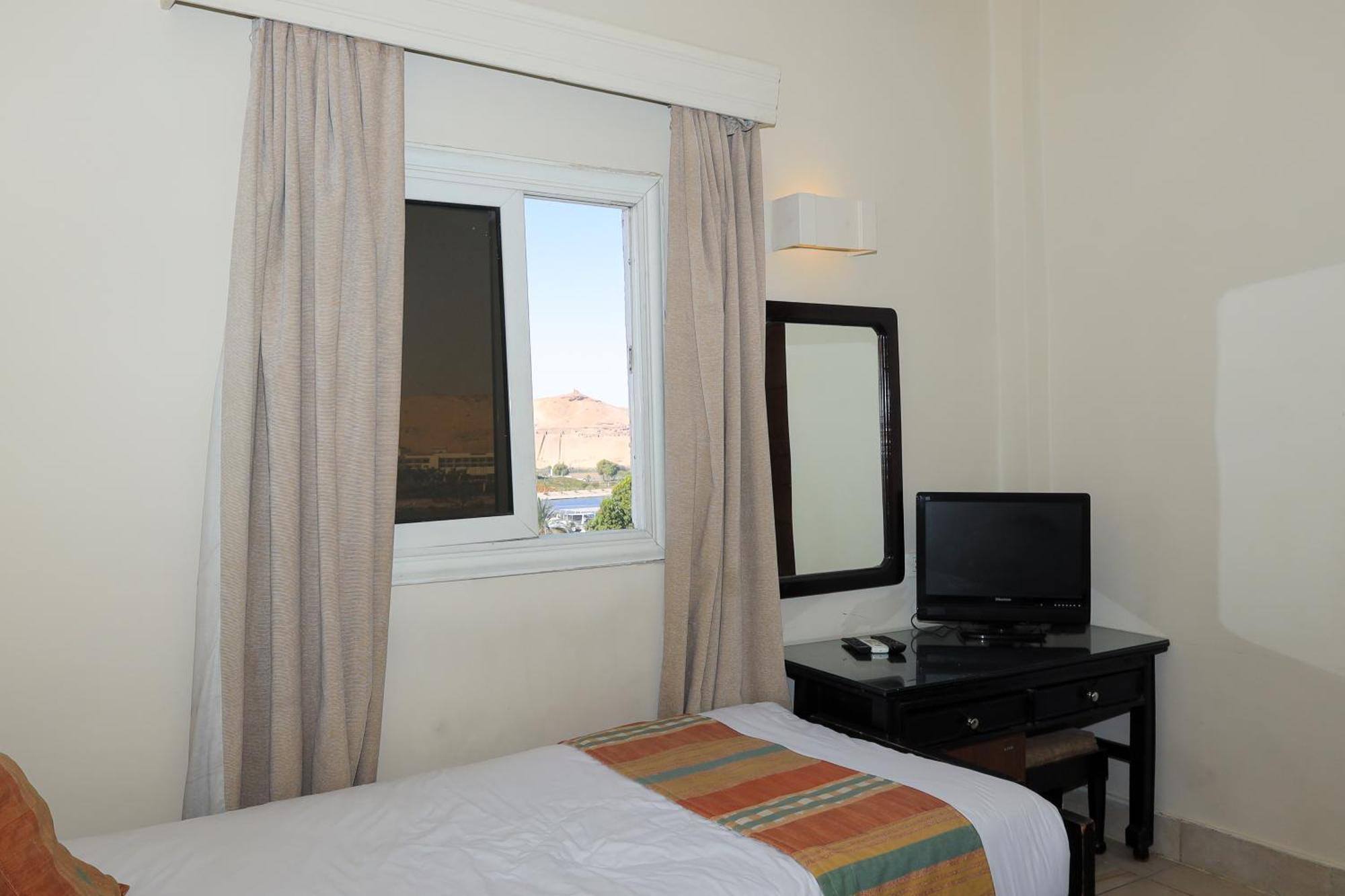 Deluxe Nile Twin Room