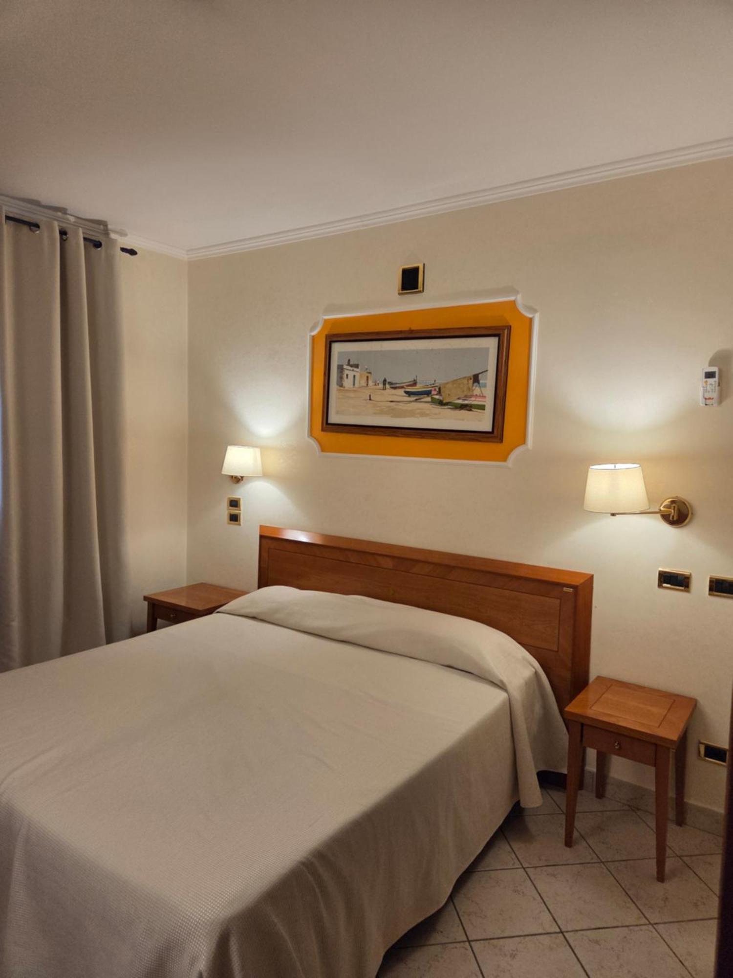 Double or Twin Room,1756531909:JPEG