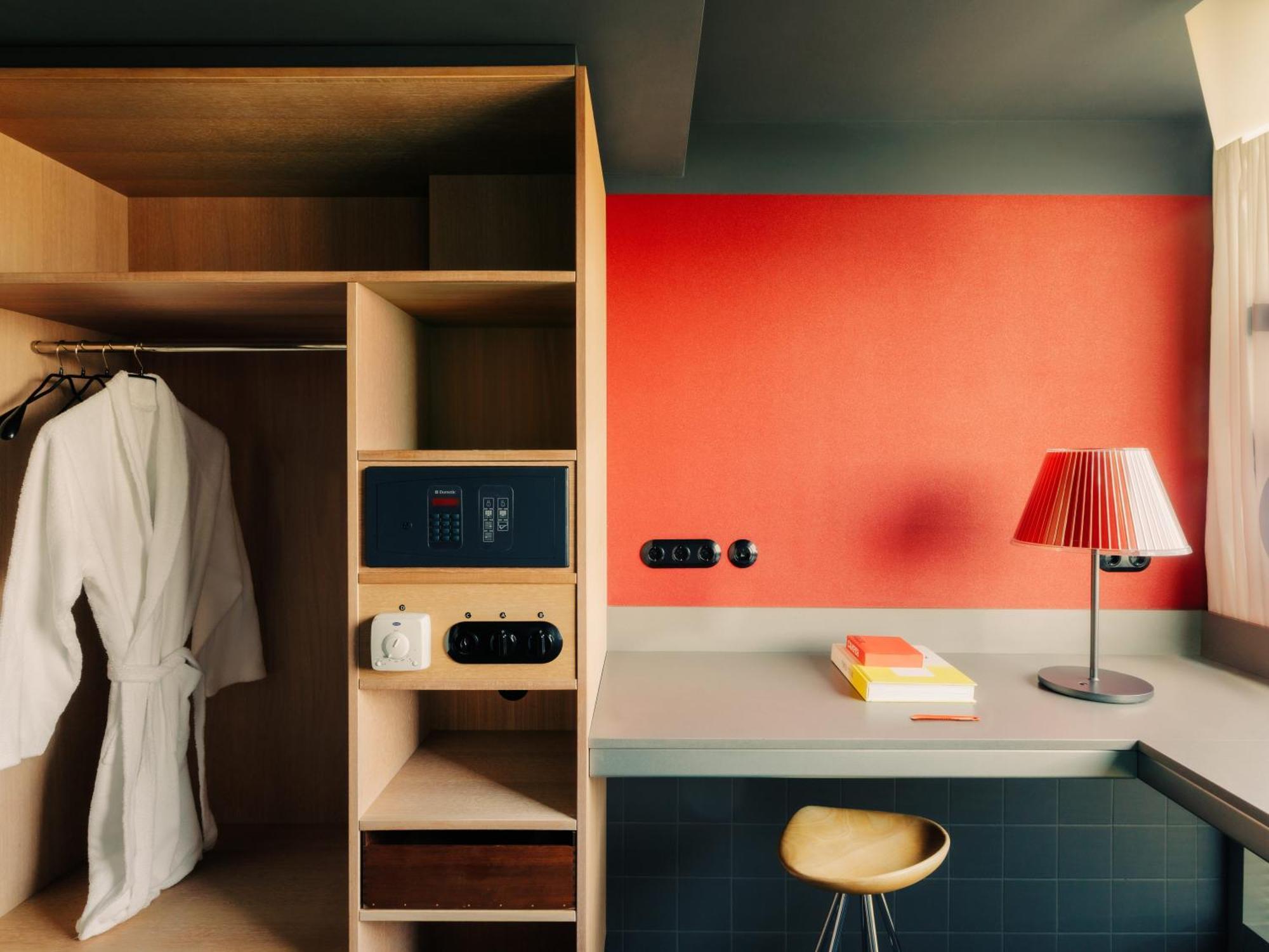 Camper Room,1758301973:JPEG