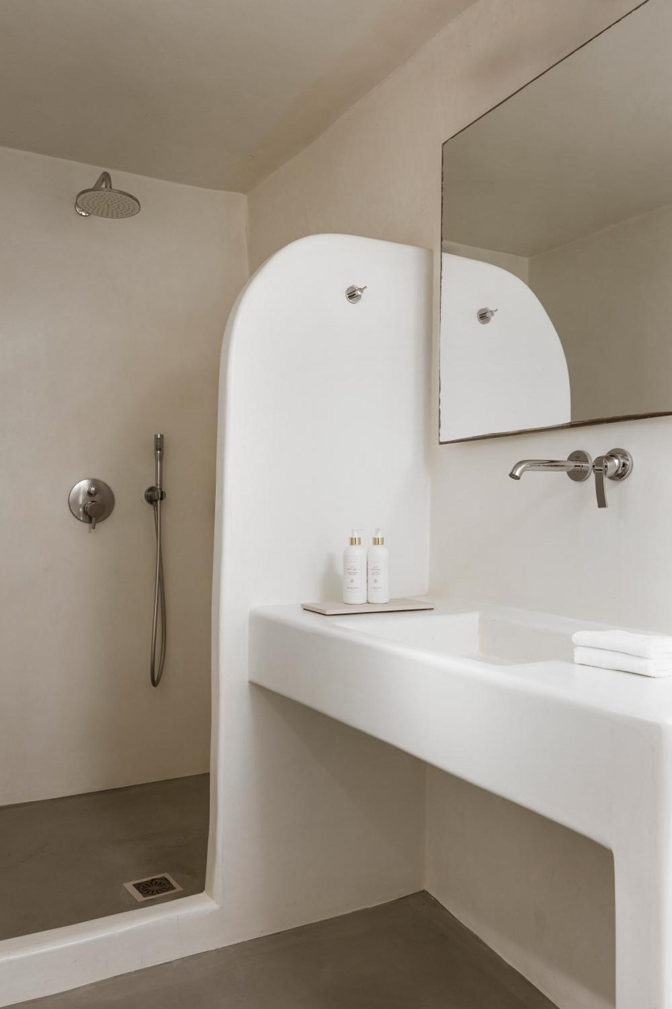 Suite Aqua avec Bain à Remous Extérieur - Vue sur Caldeira