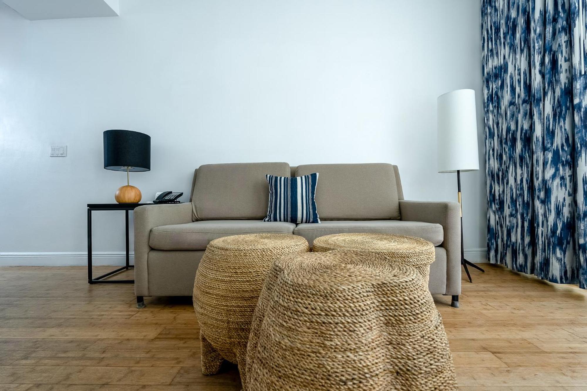 Triplex Villa Private Rooftop – King Bed,1758553979:JPEG