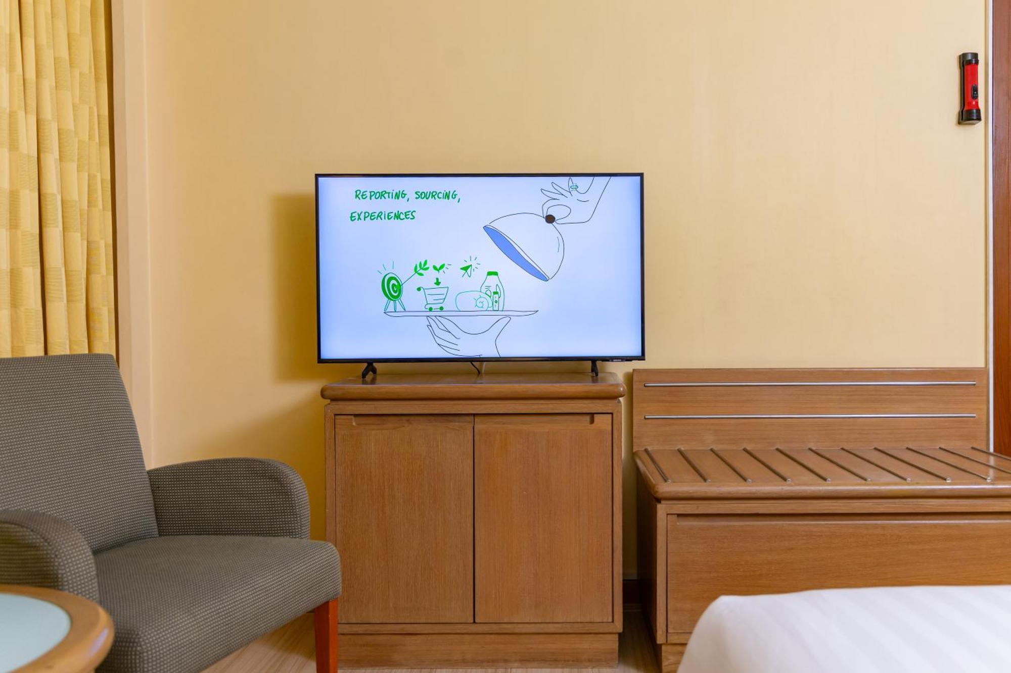 Standard Twin Room - City Side/Non-Smoking