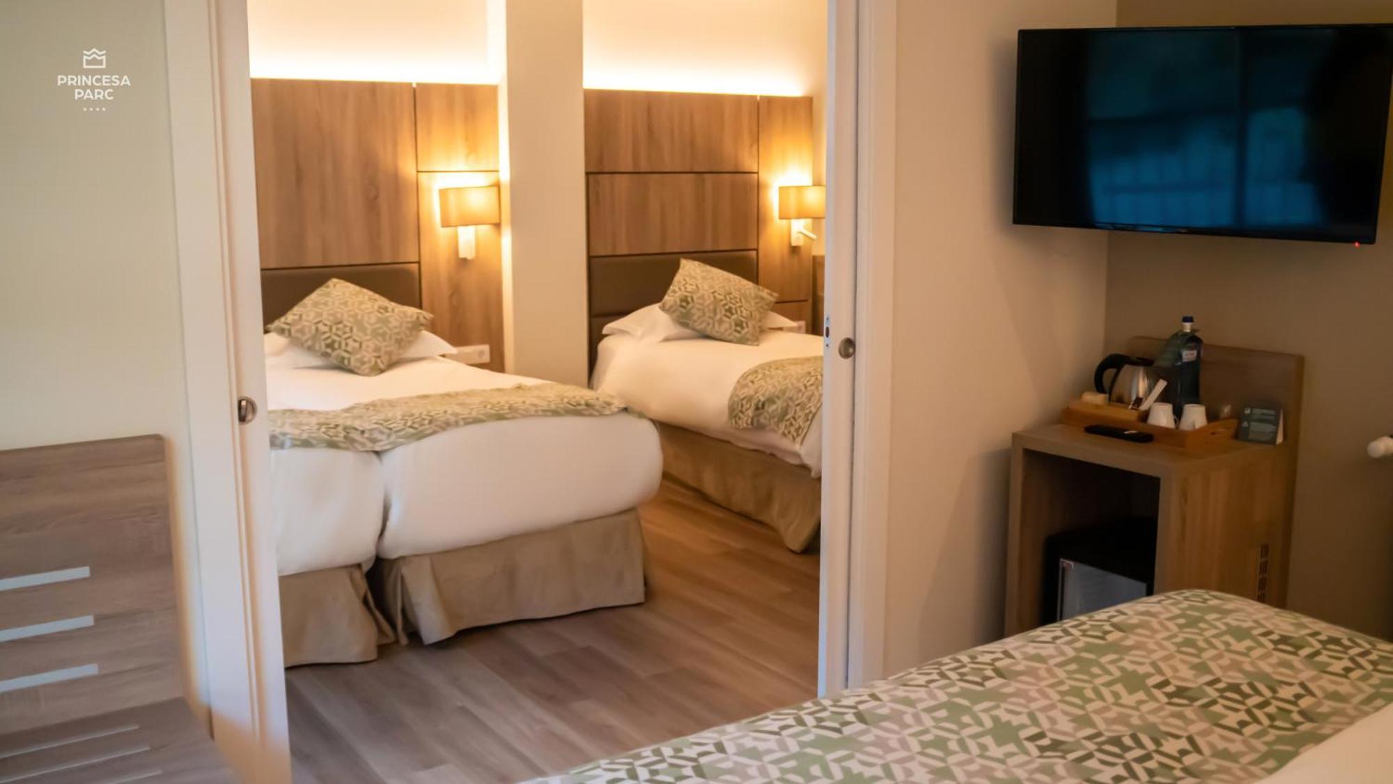 Quarto Familiar com Vista Montanhas