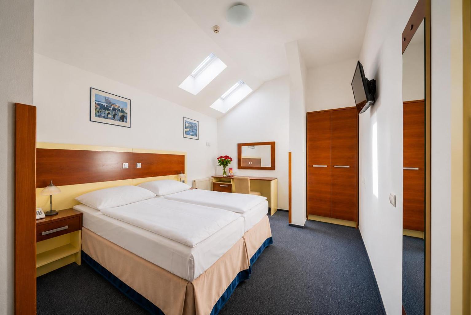 Standard Double or Twin Room without view