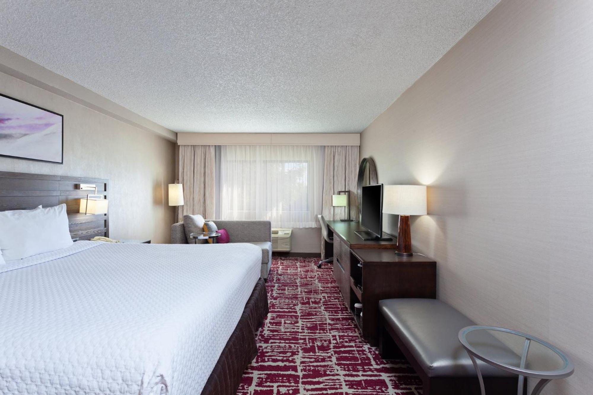 Standard King Room