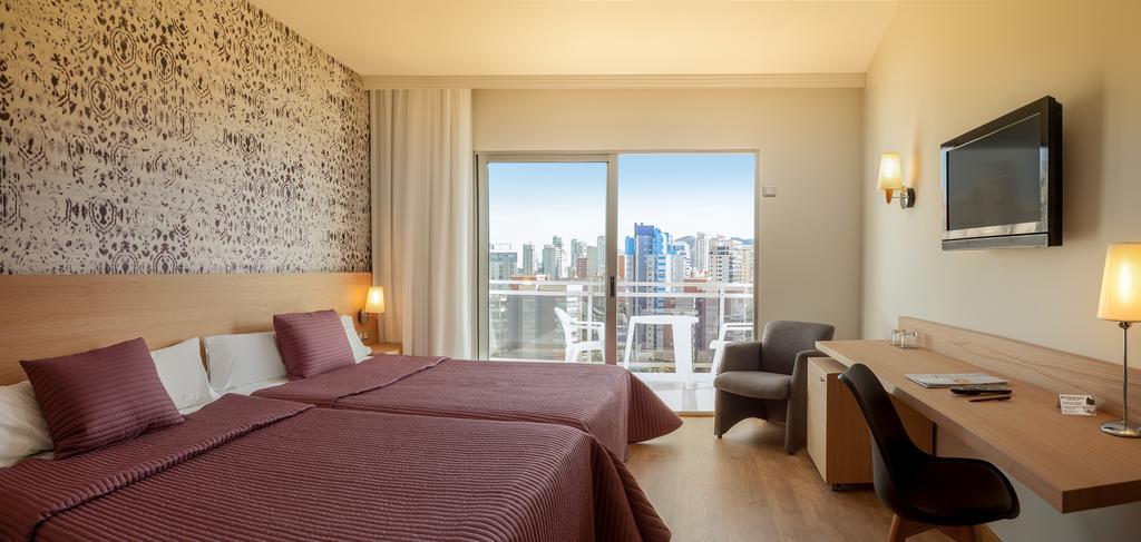 Habitación Familiar con terraza (4 adultos)