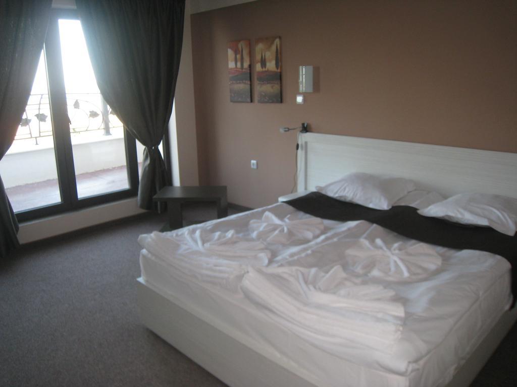 Suite Lit Queen-Size – Non-Fumeurs