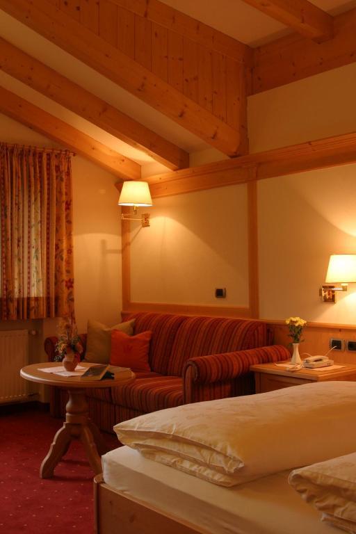 Doppelzimmer mit Balkon