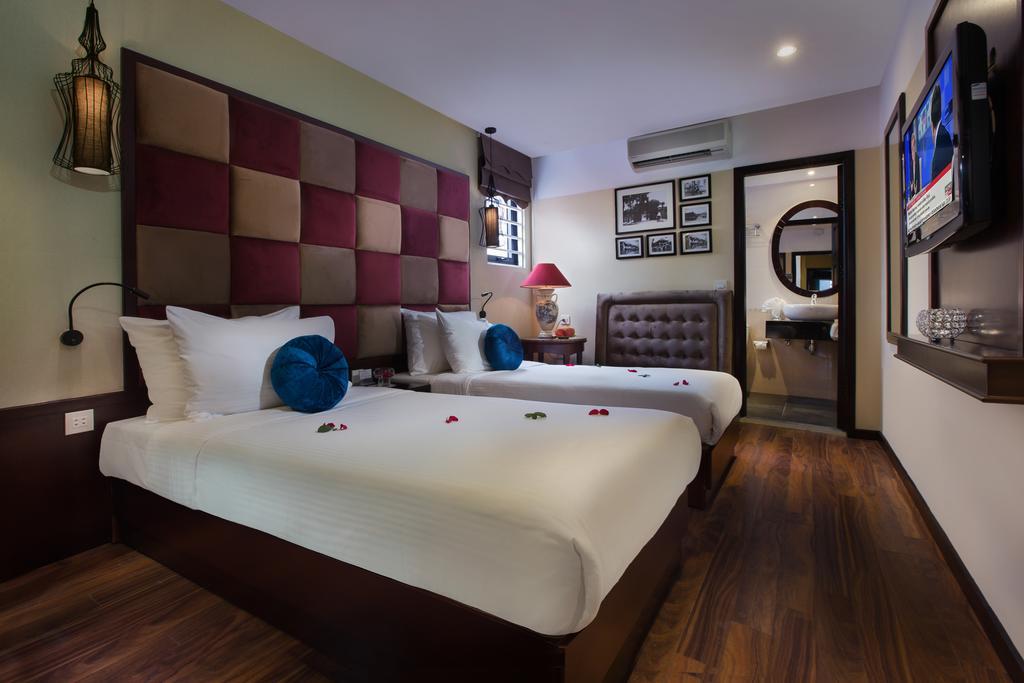 Deluxe Cozy Double or Twin Room
