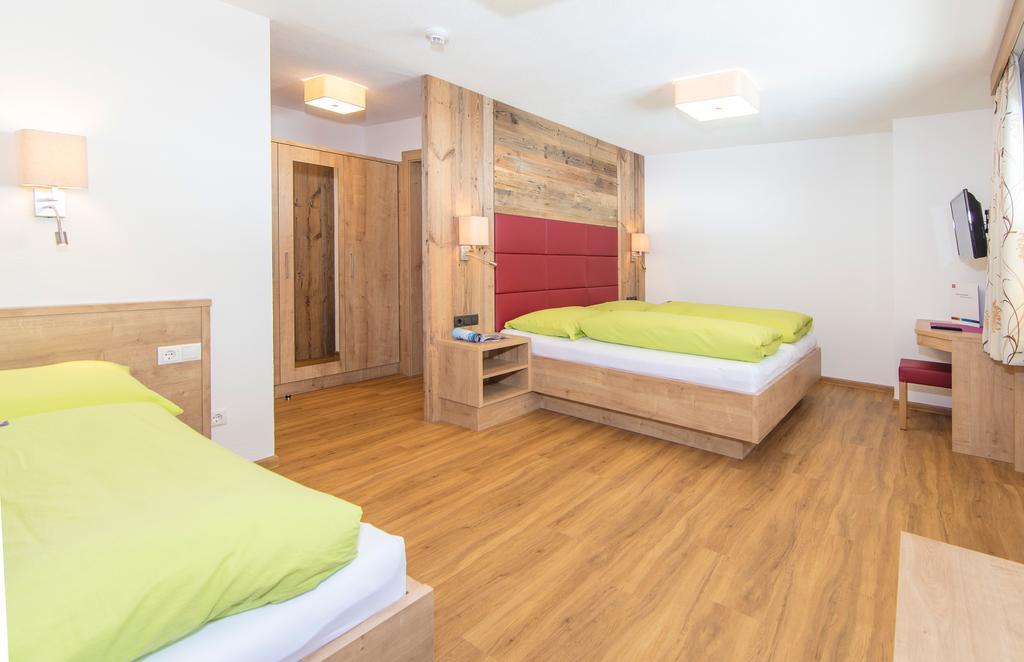 Dreibettzimmer