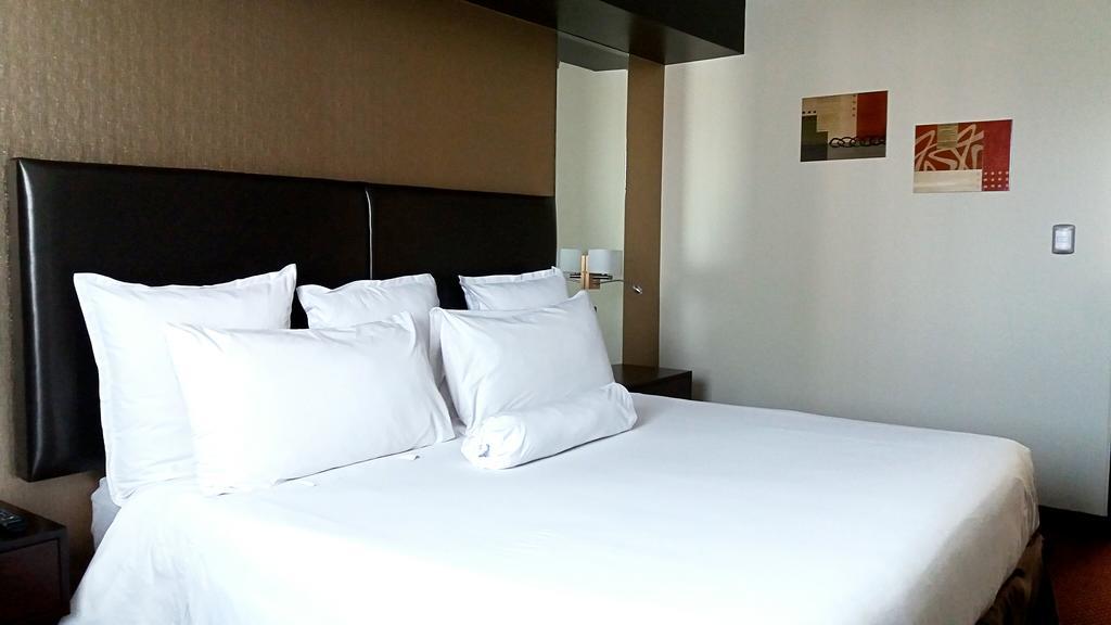 Superior Junior King Room