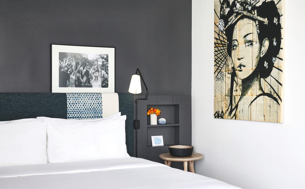 Habitación con balcón y vistas a la ciudad - 1 cama extragrande