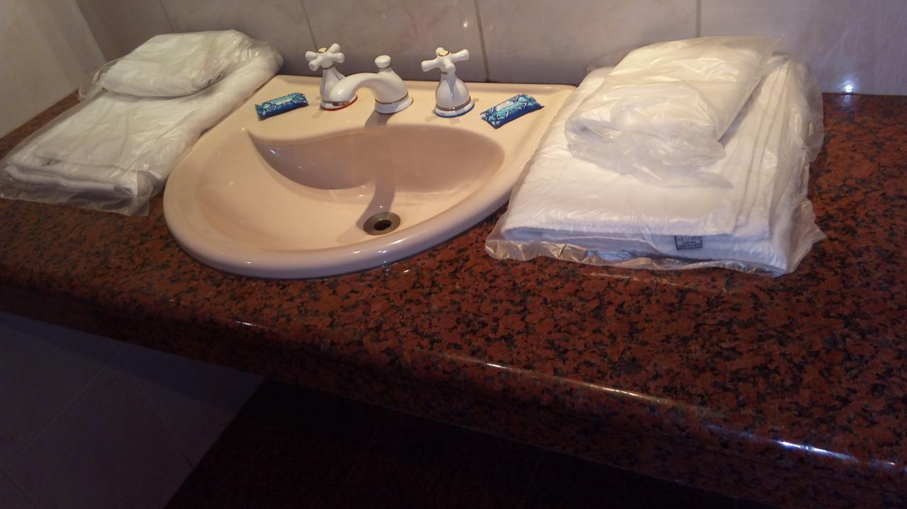 Suite with Hot Tub,966660469:JPEG