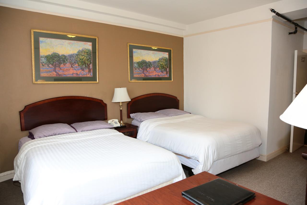 Double Room Private Bathroom