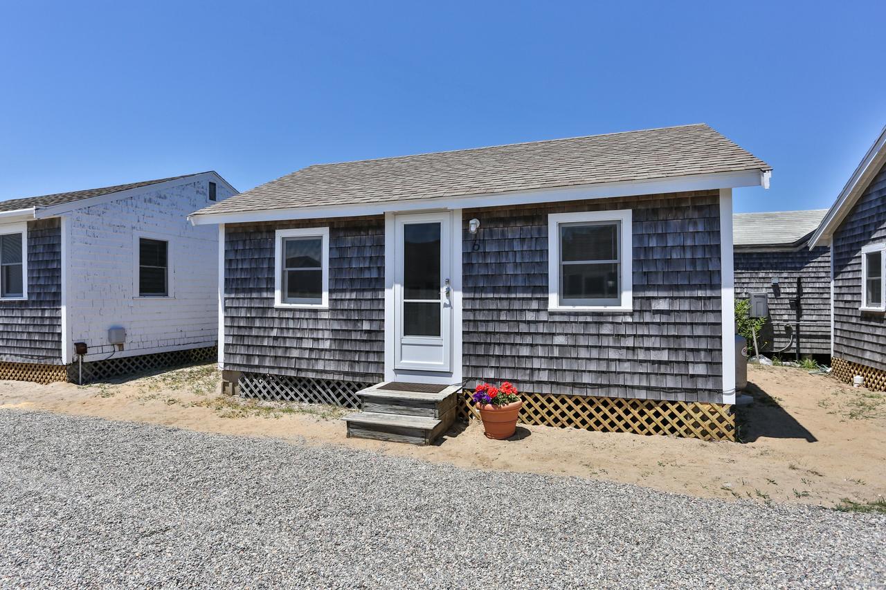 Cottage 6 - Two-bedroom