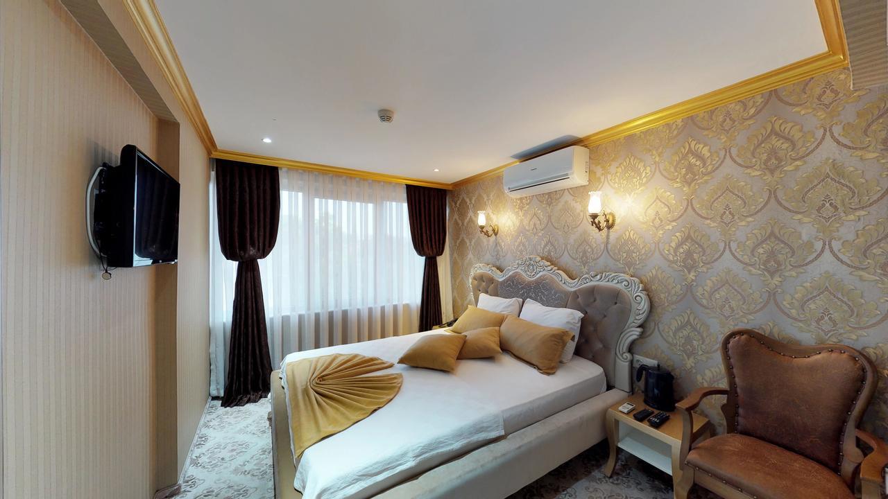 Deluxe Suite with Sea View