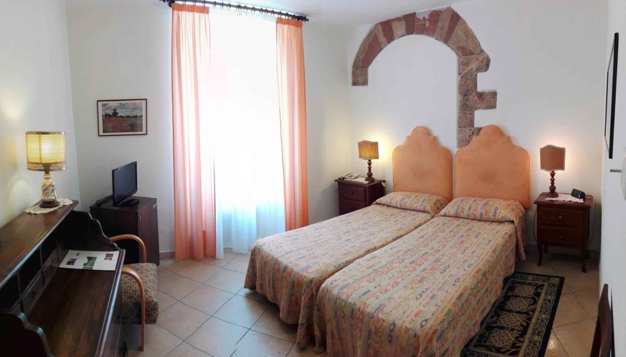 Standard Double/Twin Room
